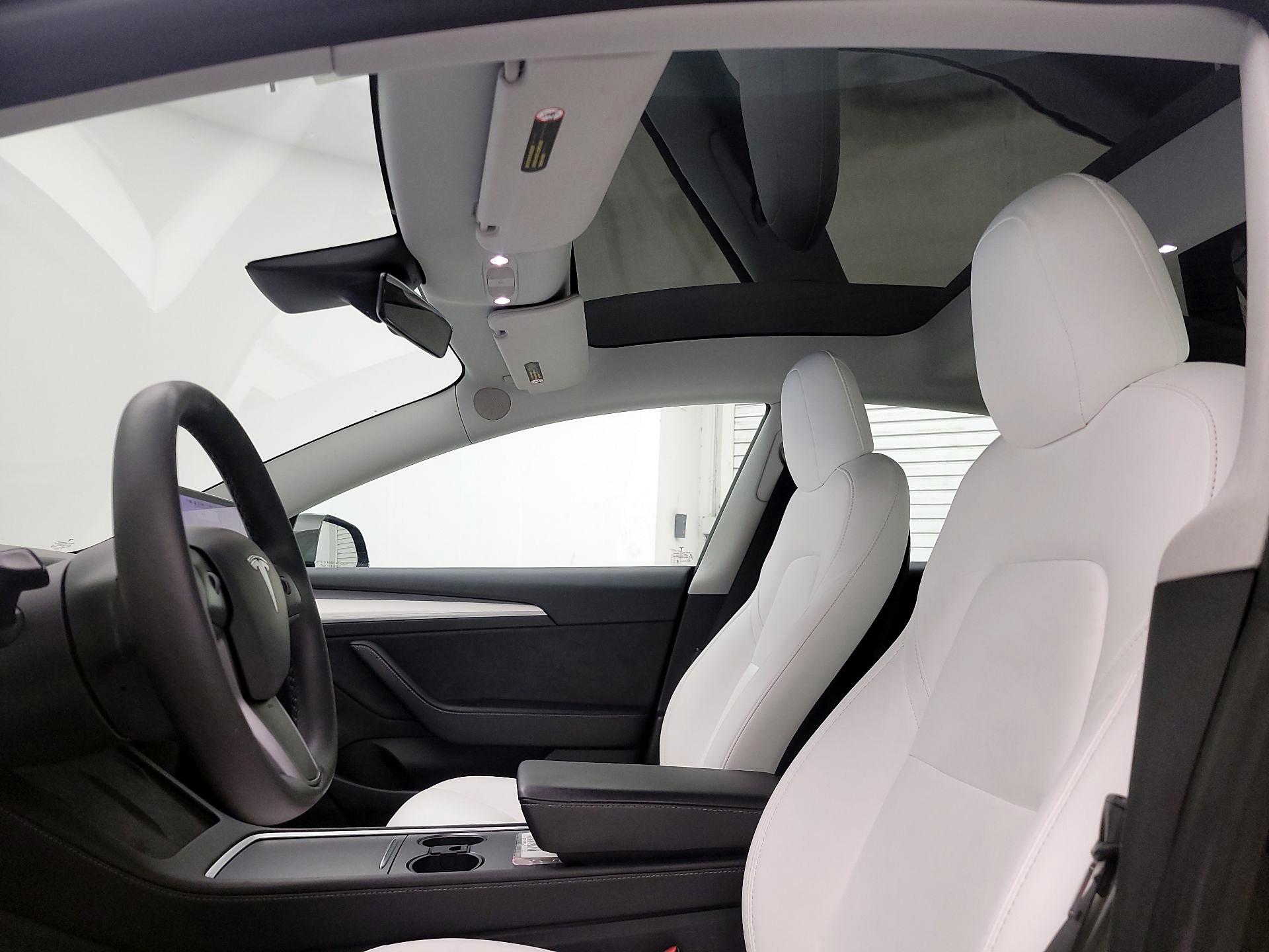 Thumbnail: 2021 Tesla Model 3 - 18