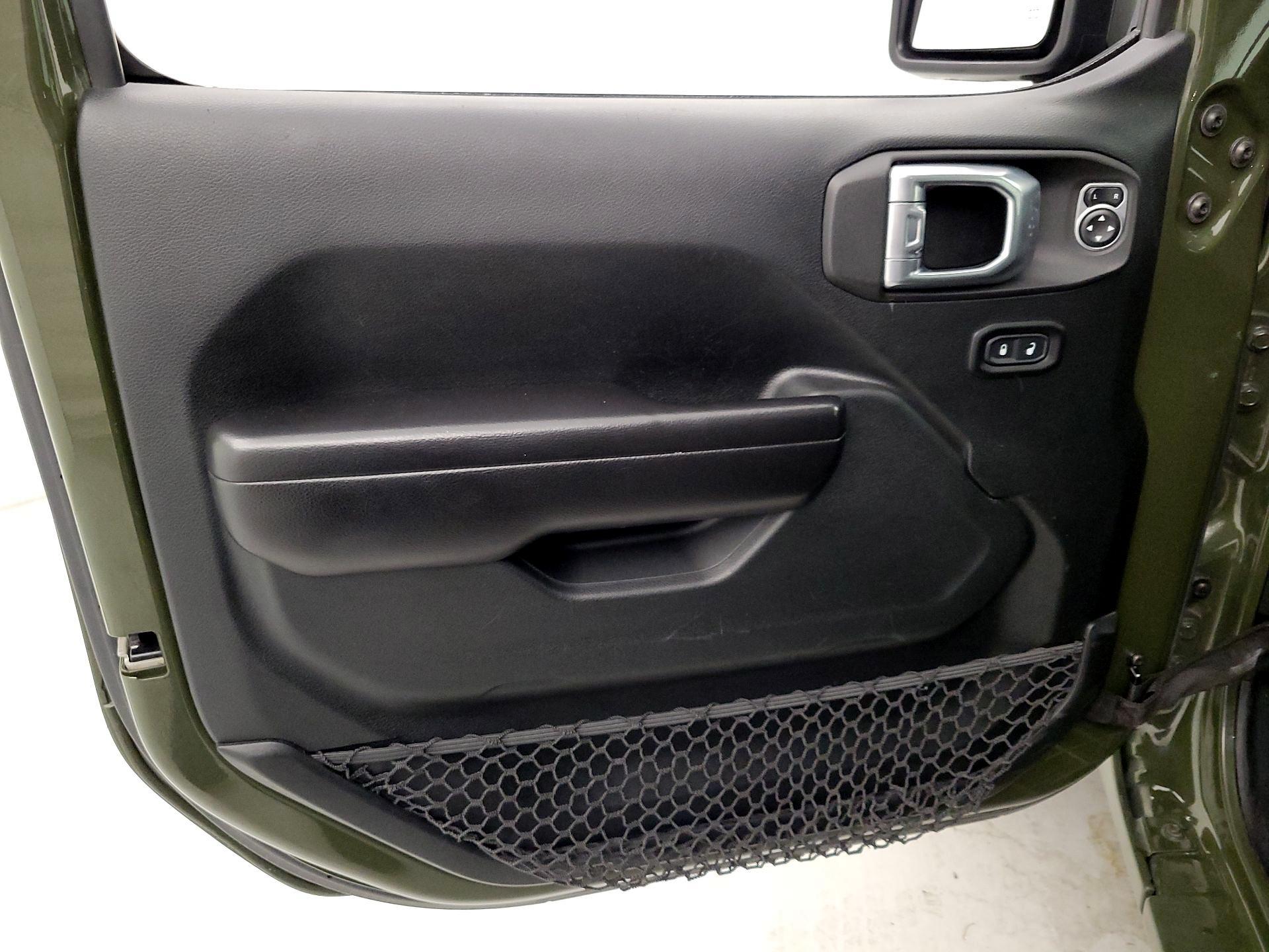 Thumbnail: 2021 Jeep Wrangler - 12