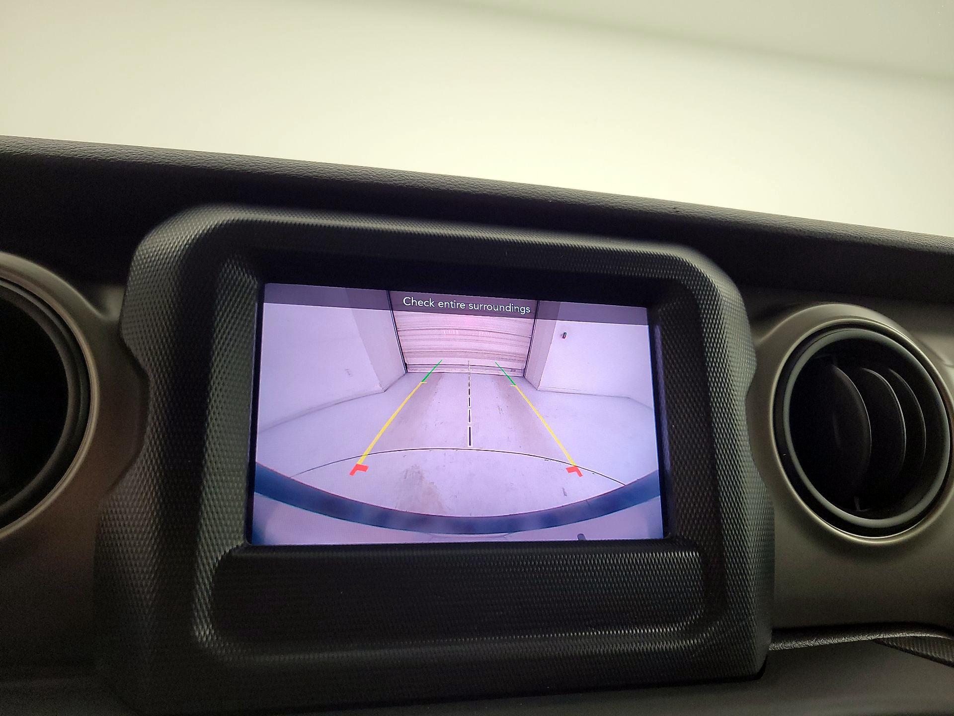 Thumbnail: 2021 Jeep Wrangler - 15