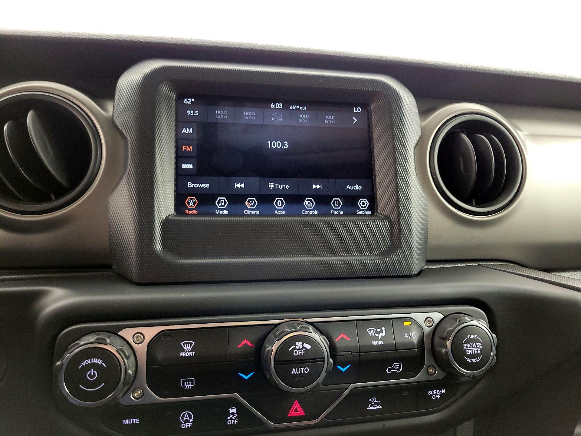 Thumbnail: 2021 Jeep Wrangler - 16