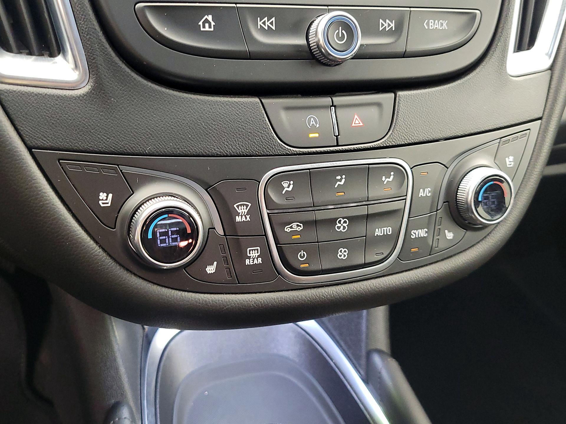 Thumbnail: 2024 Chevrolet Malibu - 17