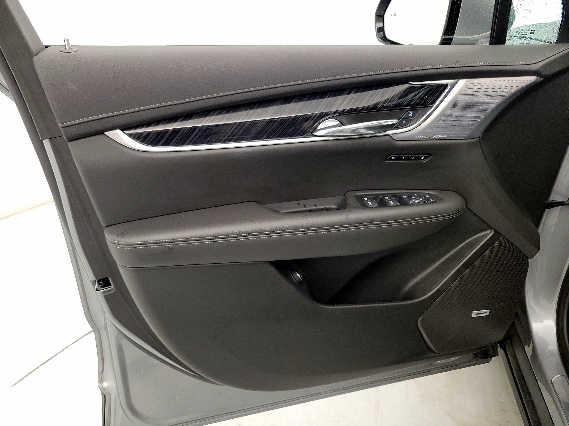 Thumbnail: 2025 Cadillac XT6 - 12