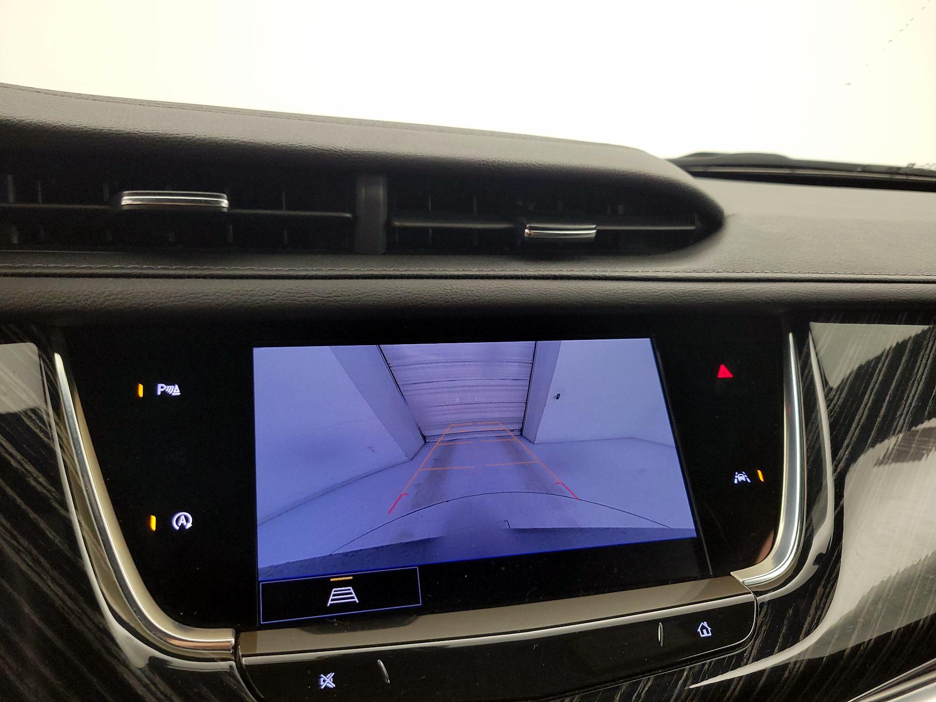 Thumbnail: 2025 Cadillac XT6 - 15