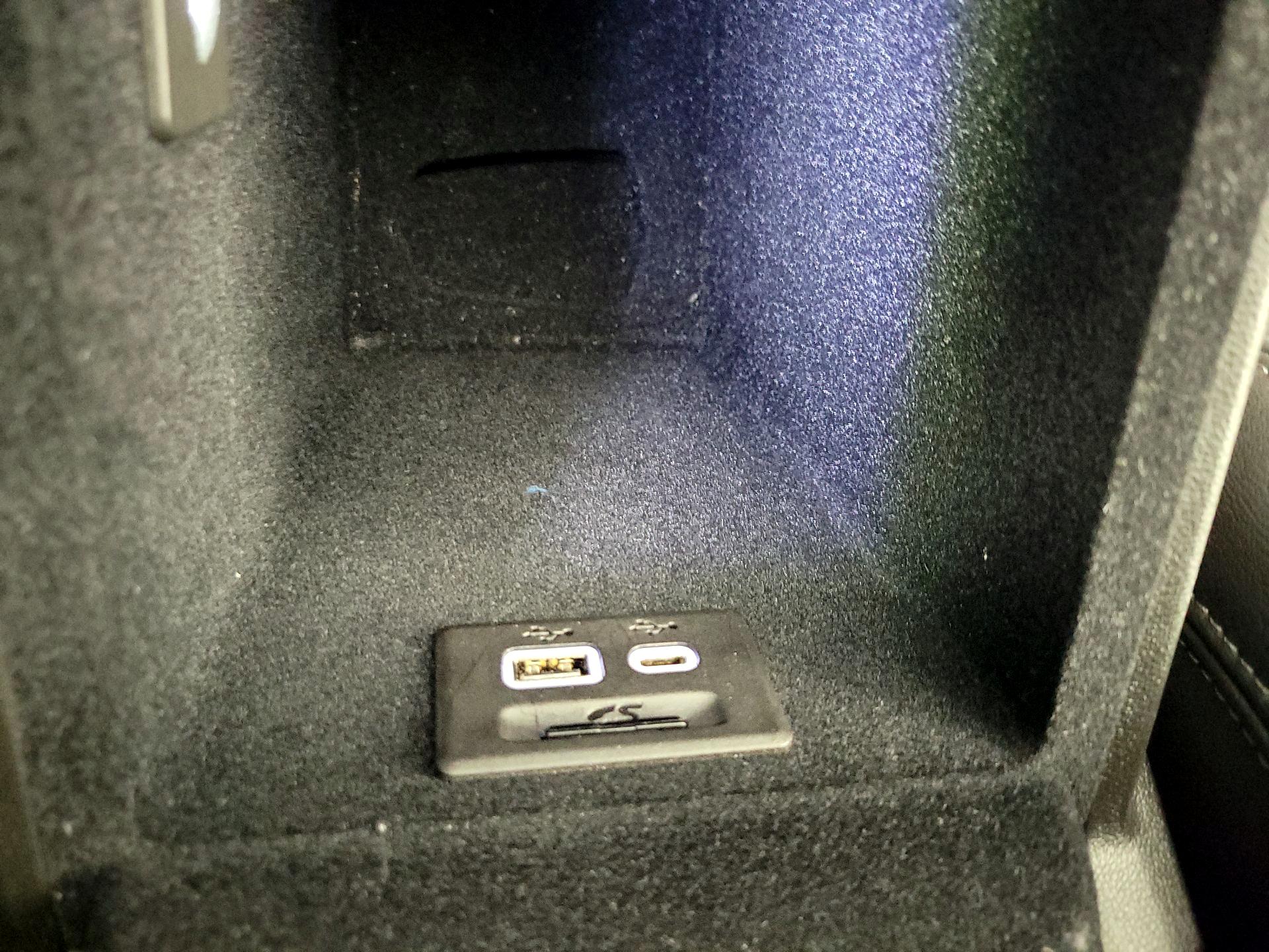 Thumbnail: 2025 Cadillac XT6 - 19