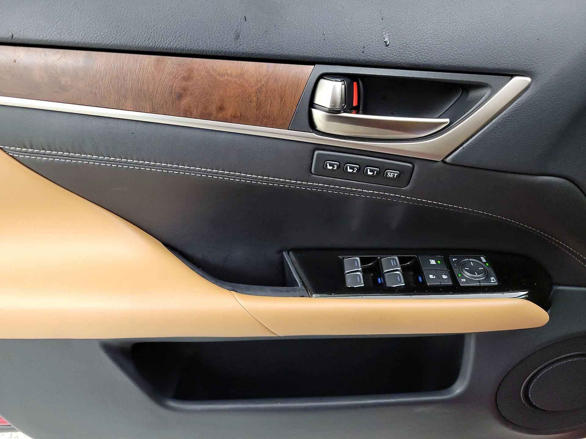 Thumbnail: 2018 Lexus GS - 12