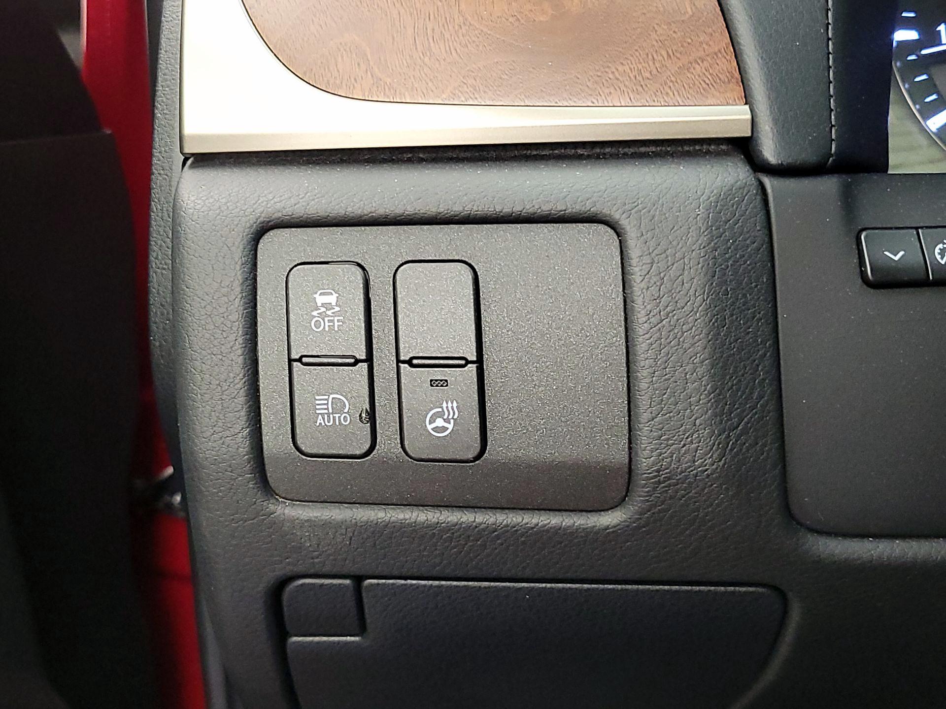 Thumbnail: 2018 Lexus GS - 13