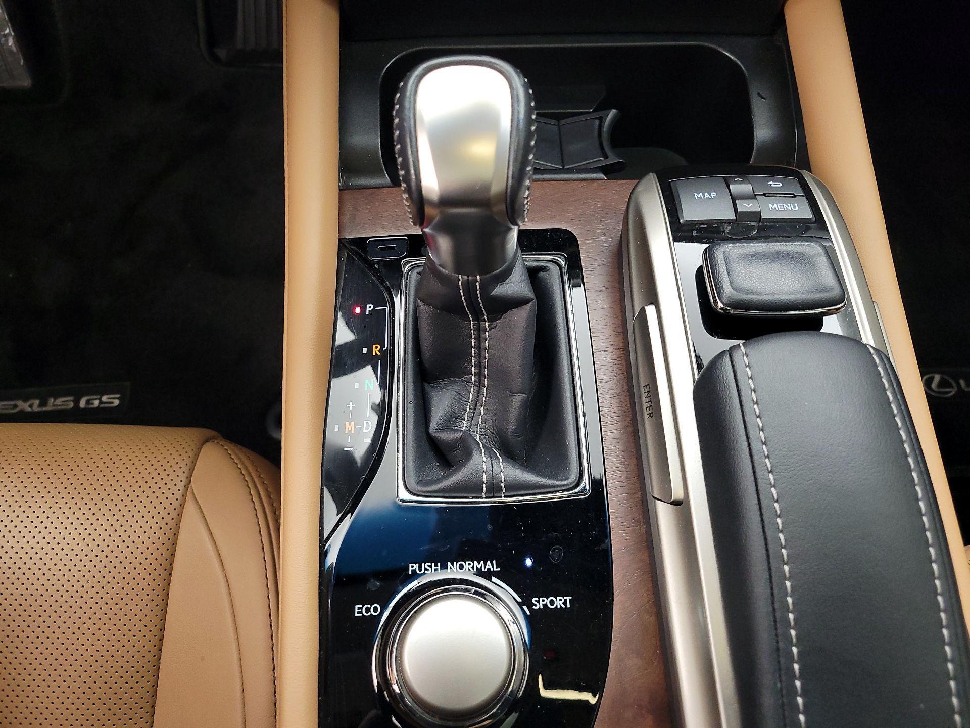 Thumbnail: 2018 Lexus GS - 17