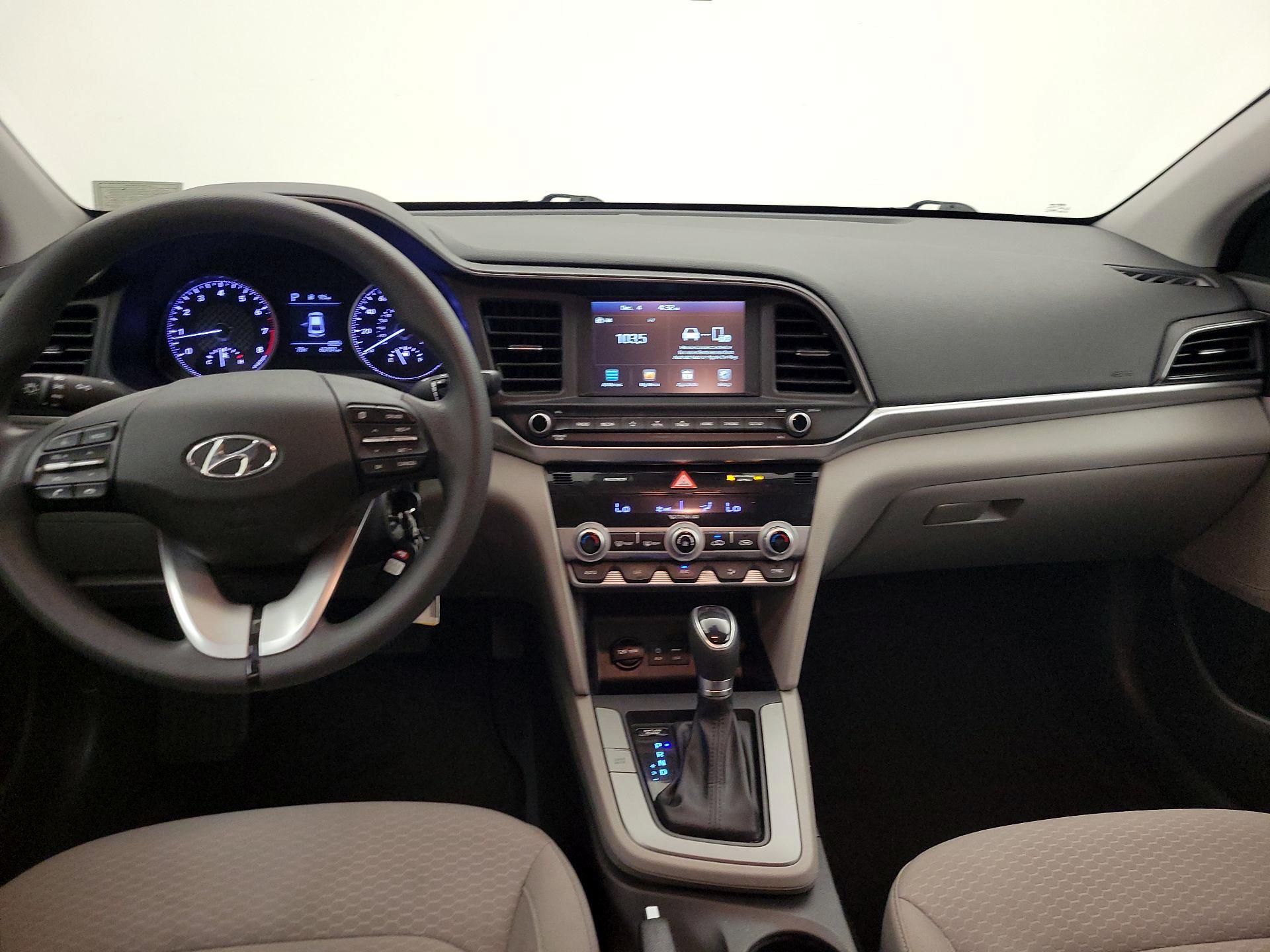 Thumbnail: 2020 Hyundai Elantra - 9