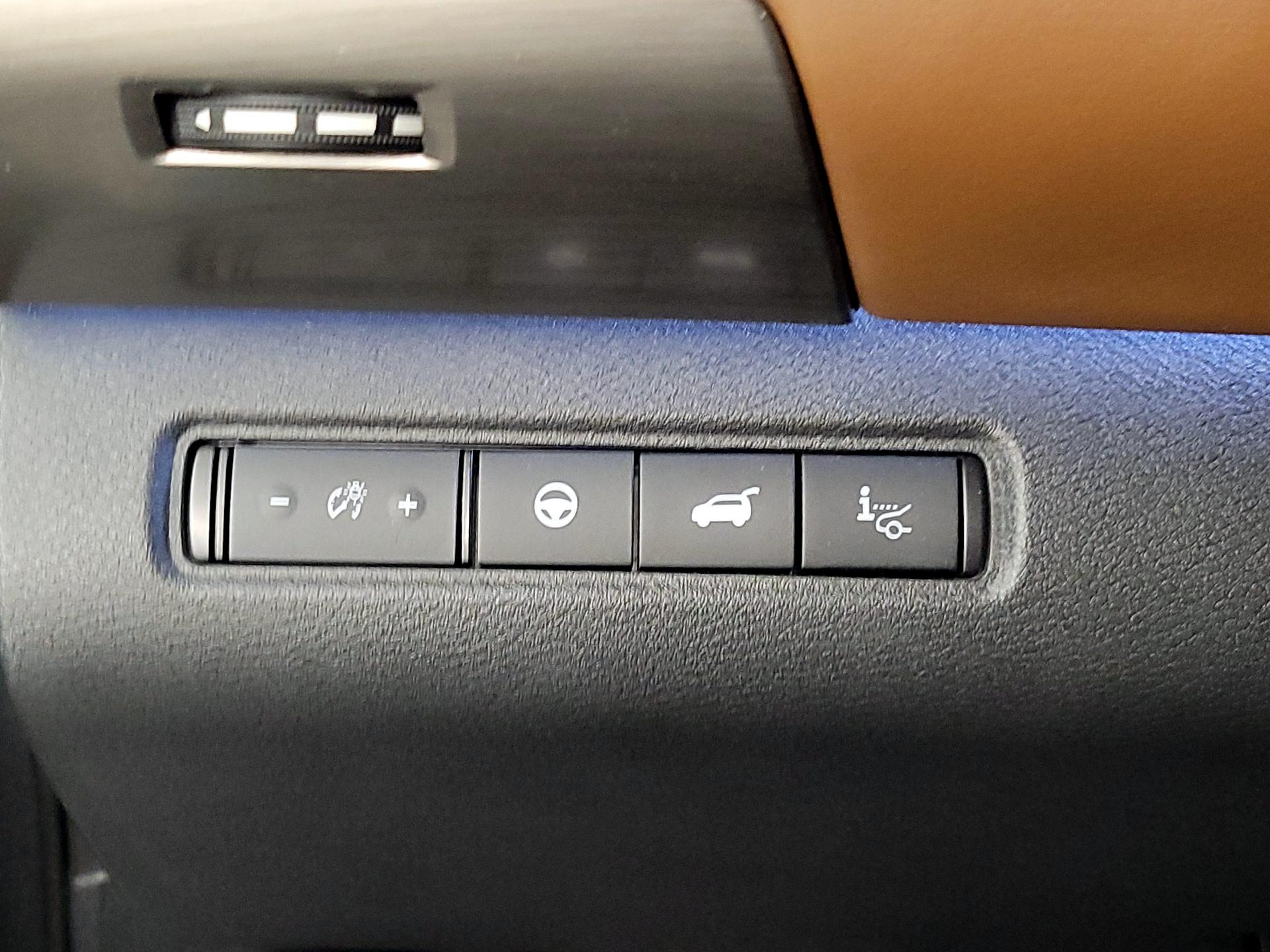 Thumbnail: 2022 Nissan Pathfinder - 13