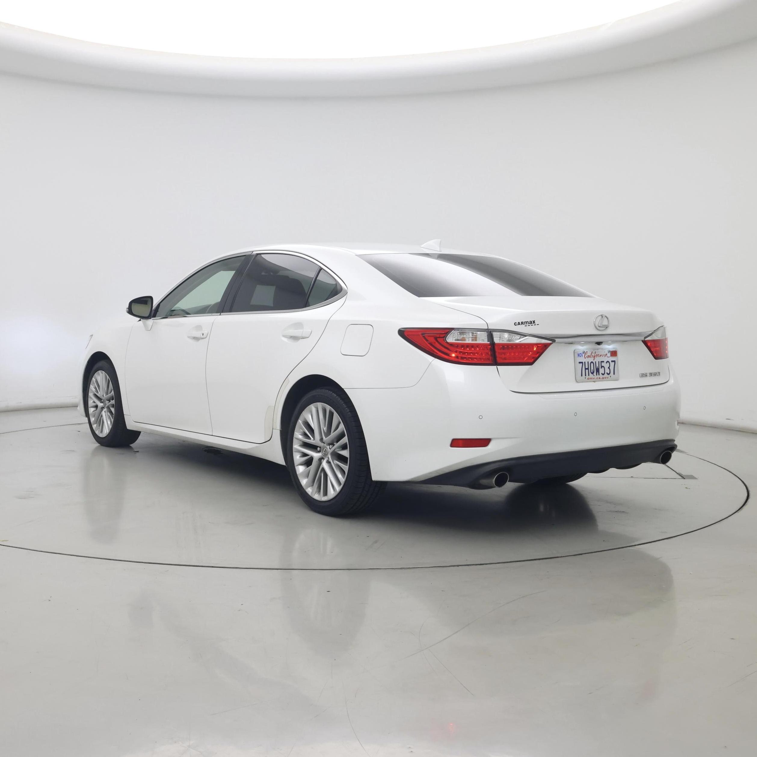 Thumbnail: 2015 Lexus ES - 2