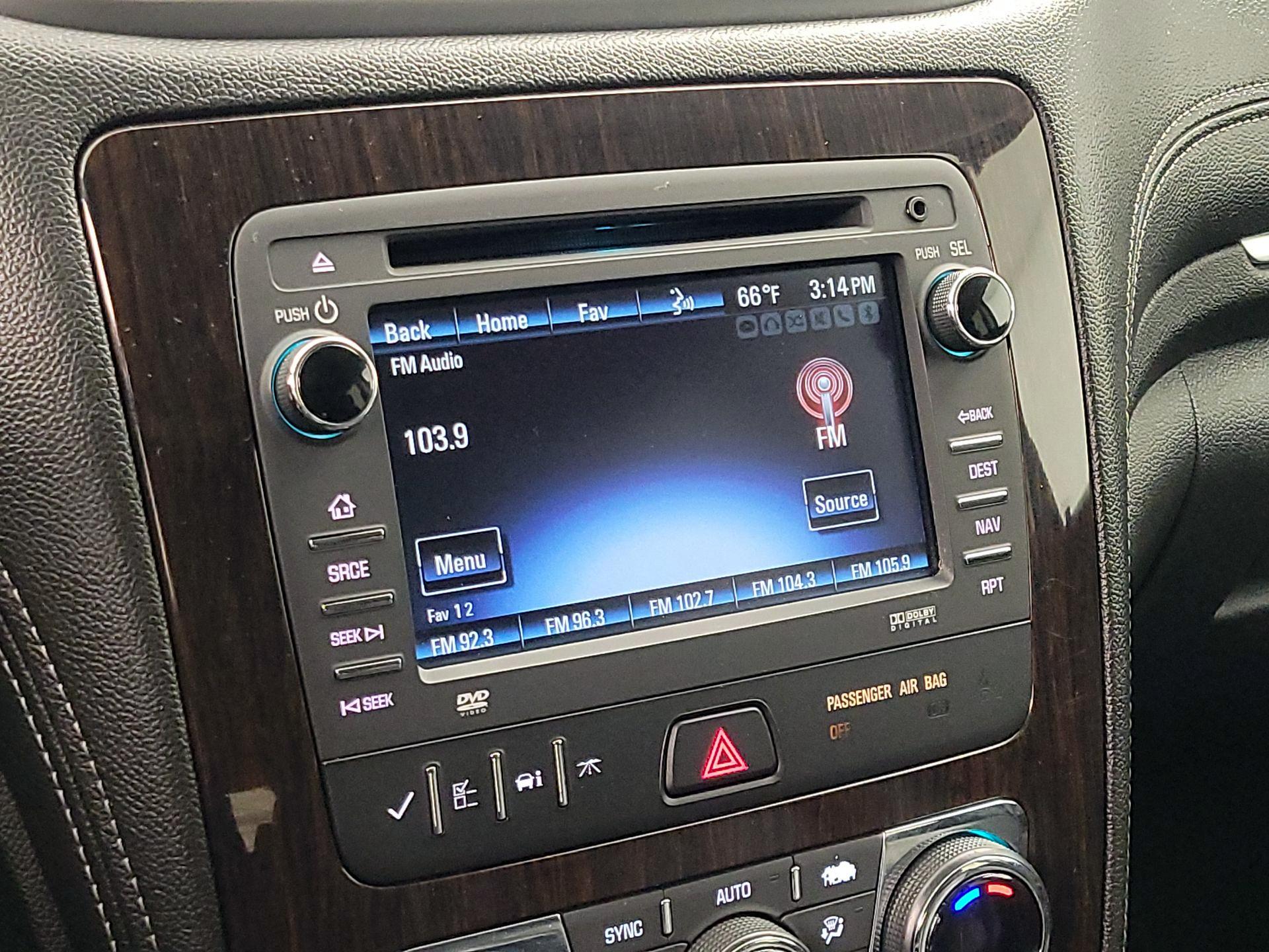 Thumbnail: 2016 Chevrolet Traverse - 16