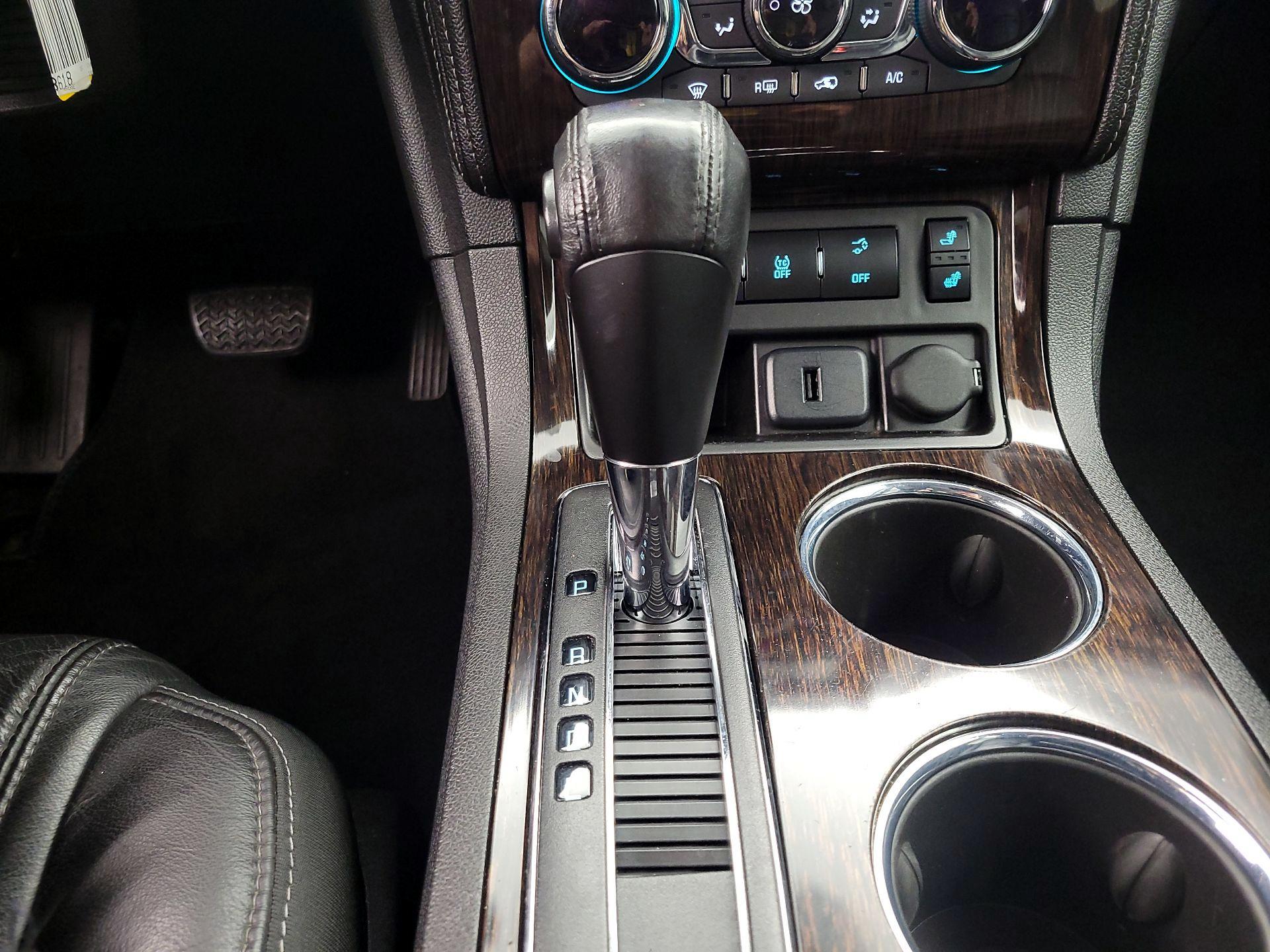 Thumbnail: 2016 Chevrolet Traverse - 18