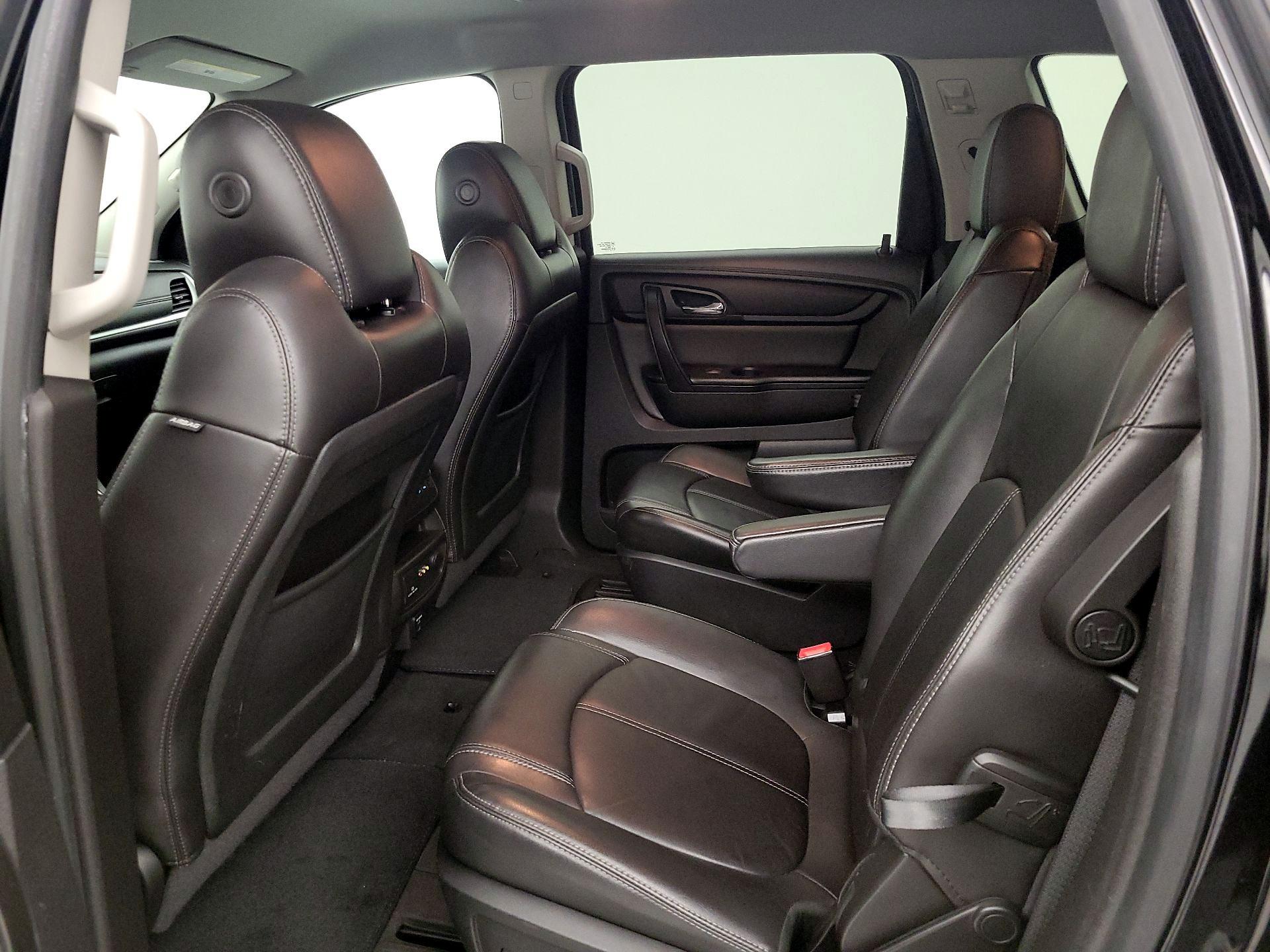 Thumbnail: 2016 Chevrolet Traverse - 20