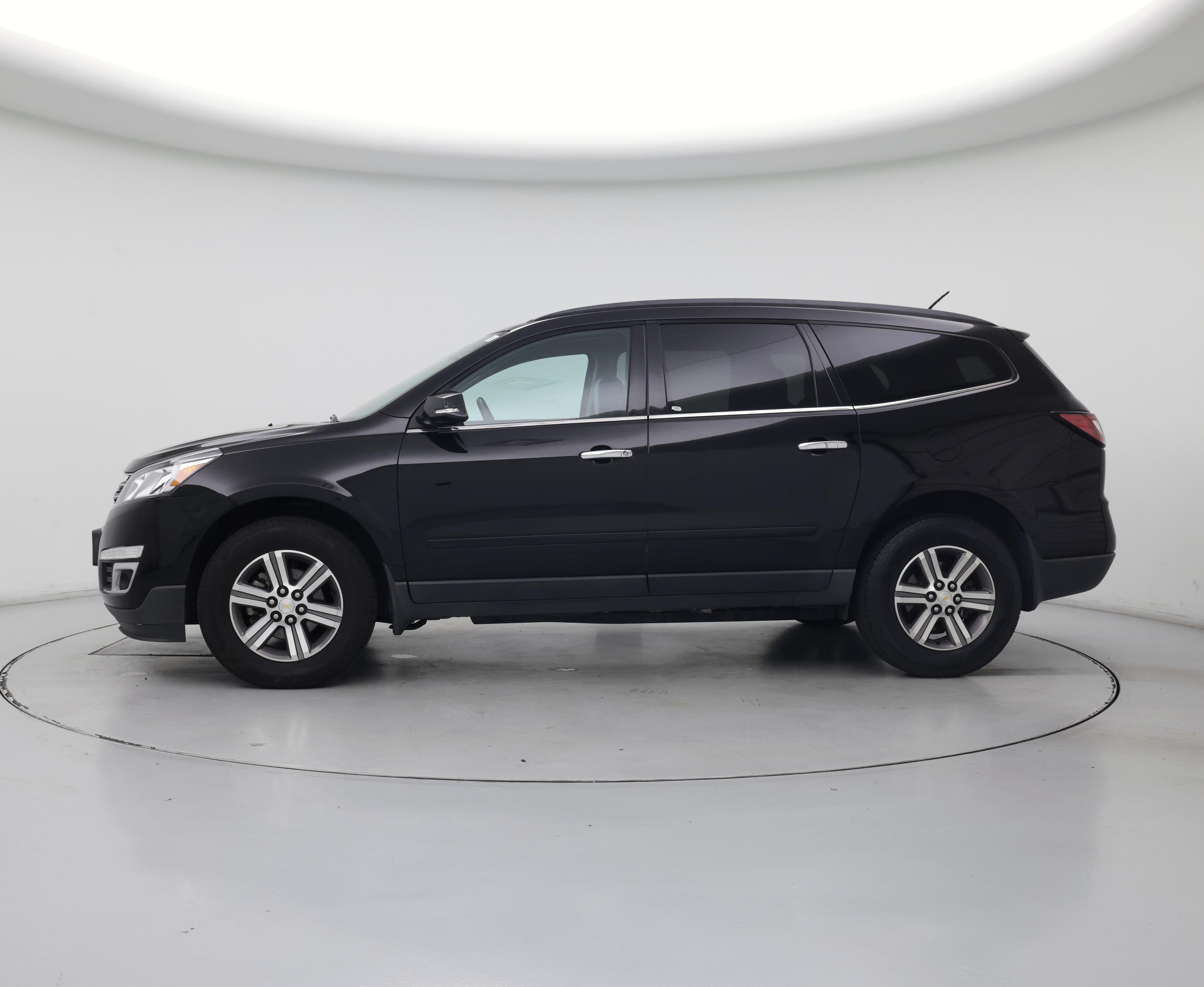Thumbnail: 2016 Chevrolet Traverse - 3