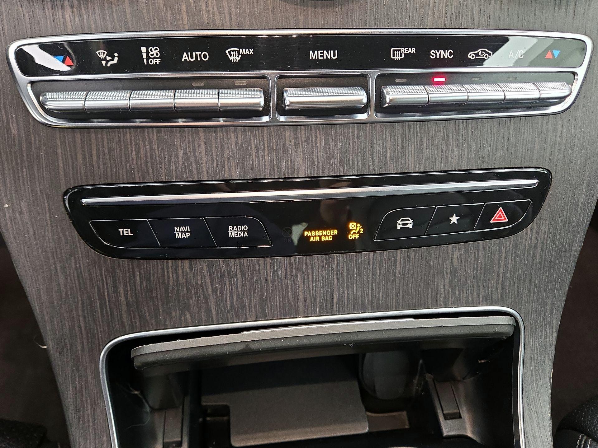 Thumbnail: 2022 Mercedes-Benz GLC - 16