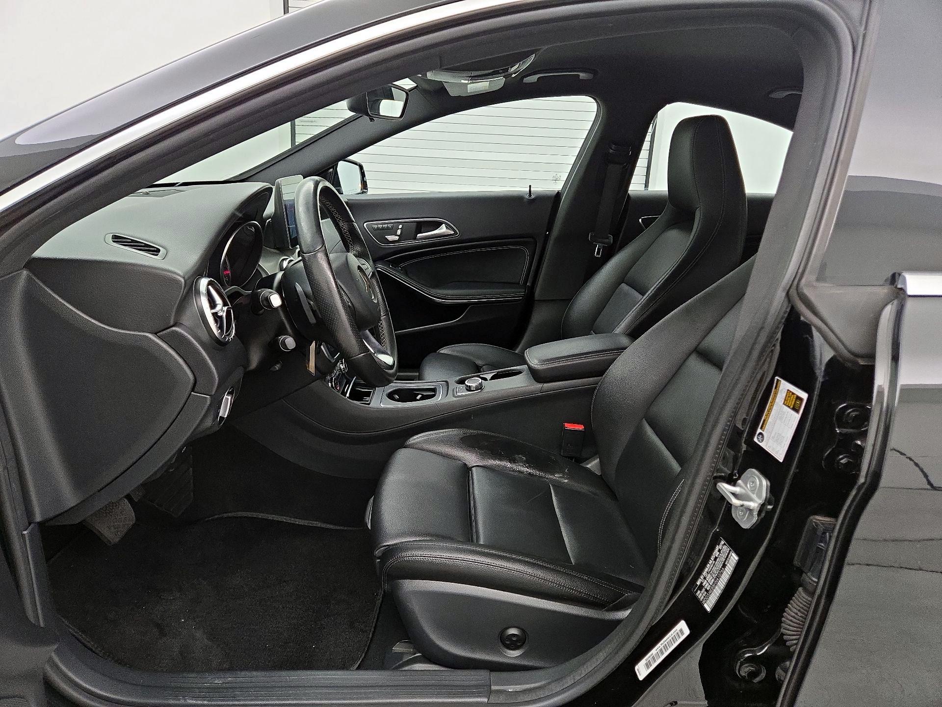 Thumbnail: 2017 Mercedes-Benz CLA - 11