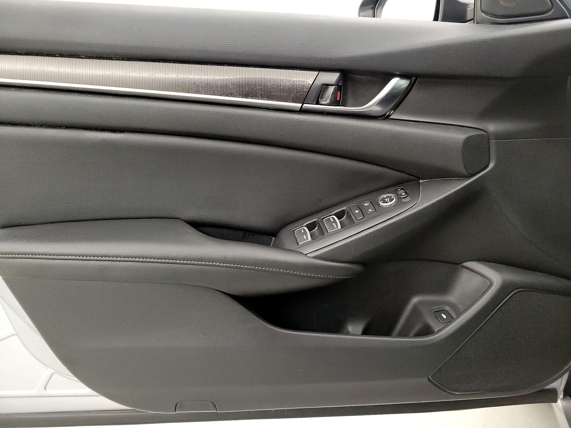 Thumbnail: 2019 Honda Accord - 12