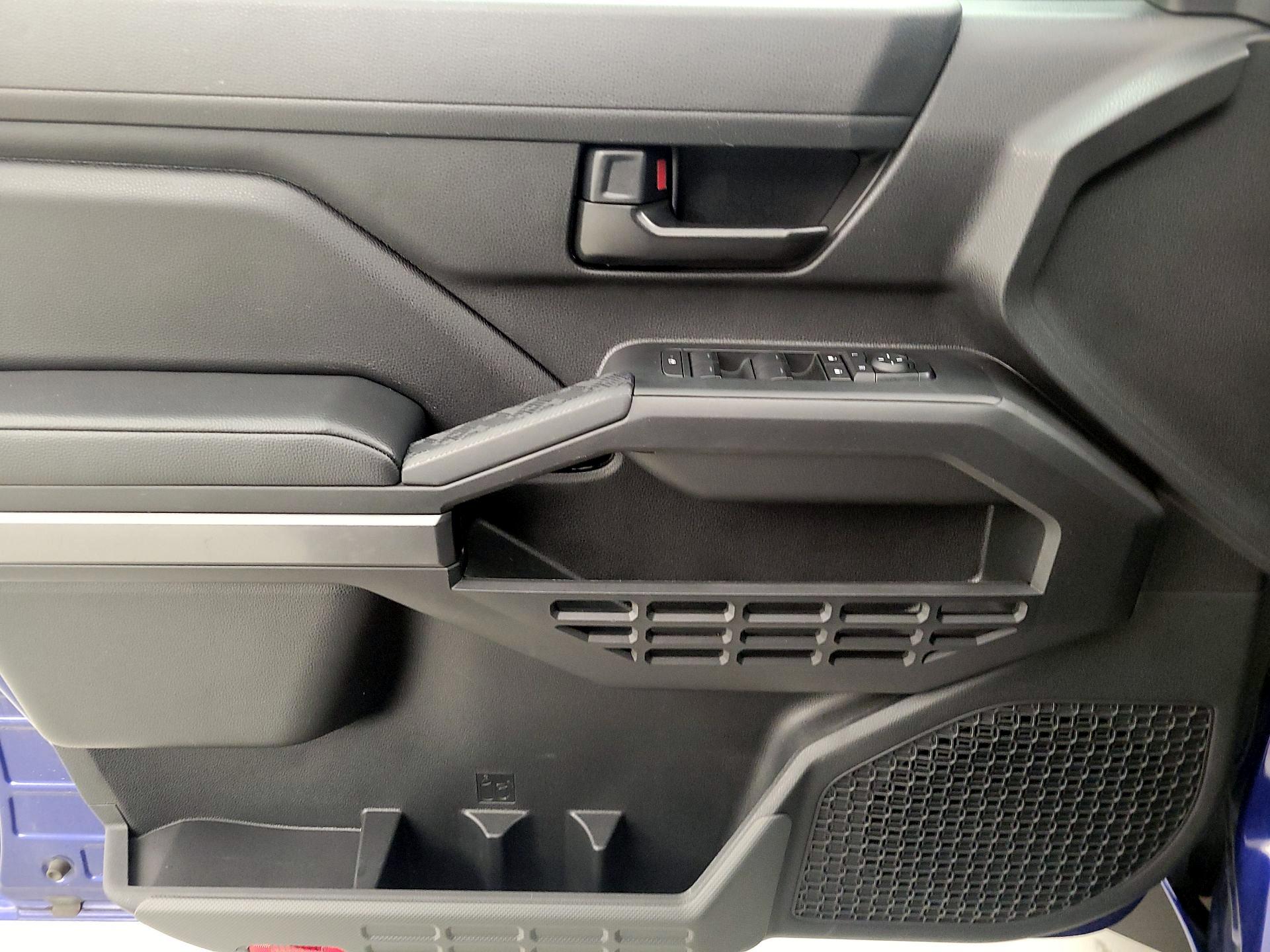 Thumbnail: 2024 Toyota Tacoma - 12