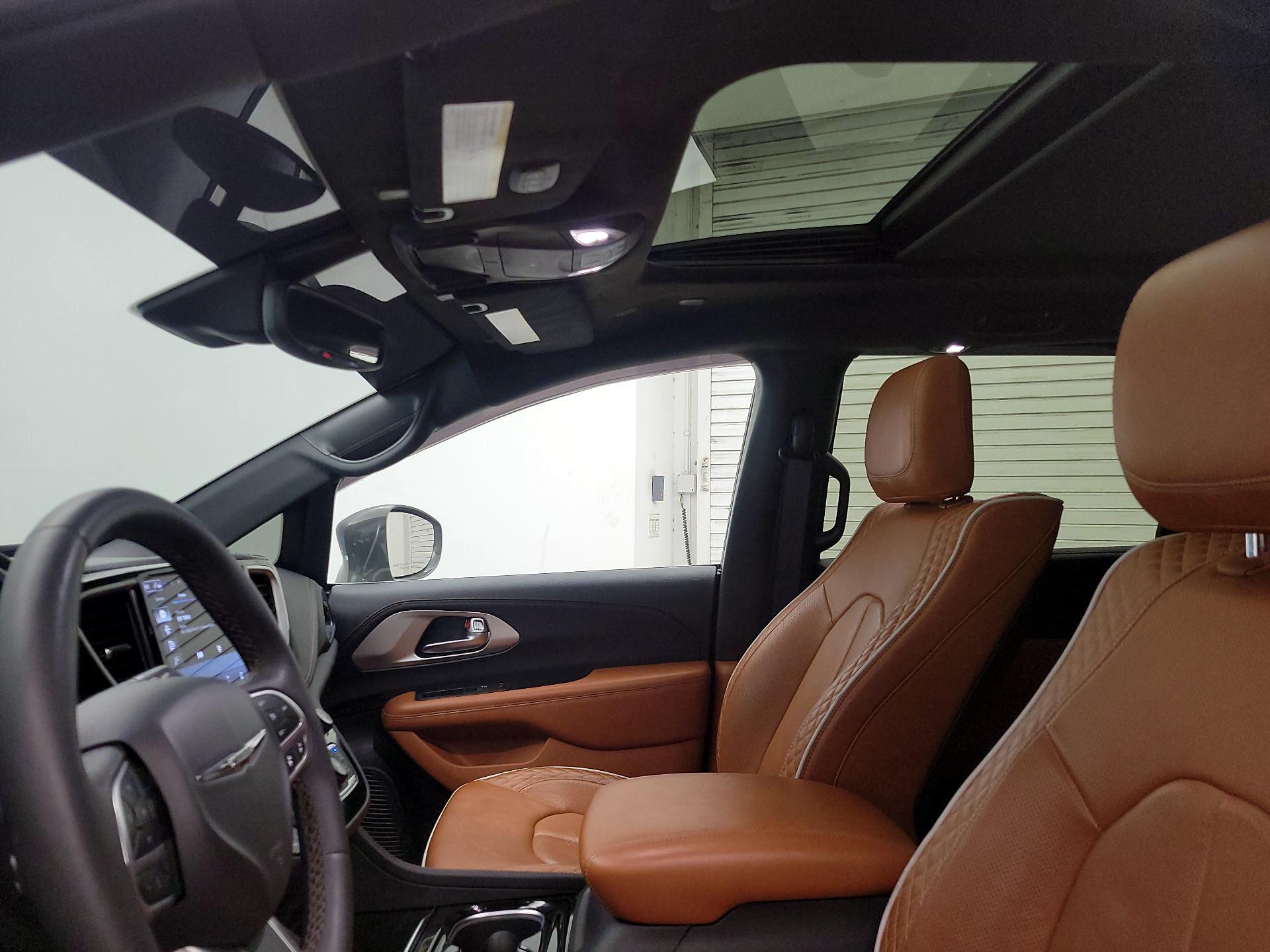 Thumbnail: 2024 Chrysler Pacifica - 19