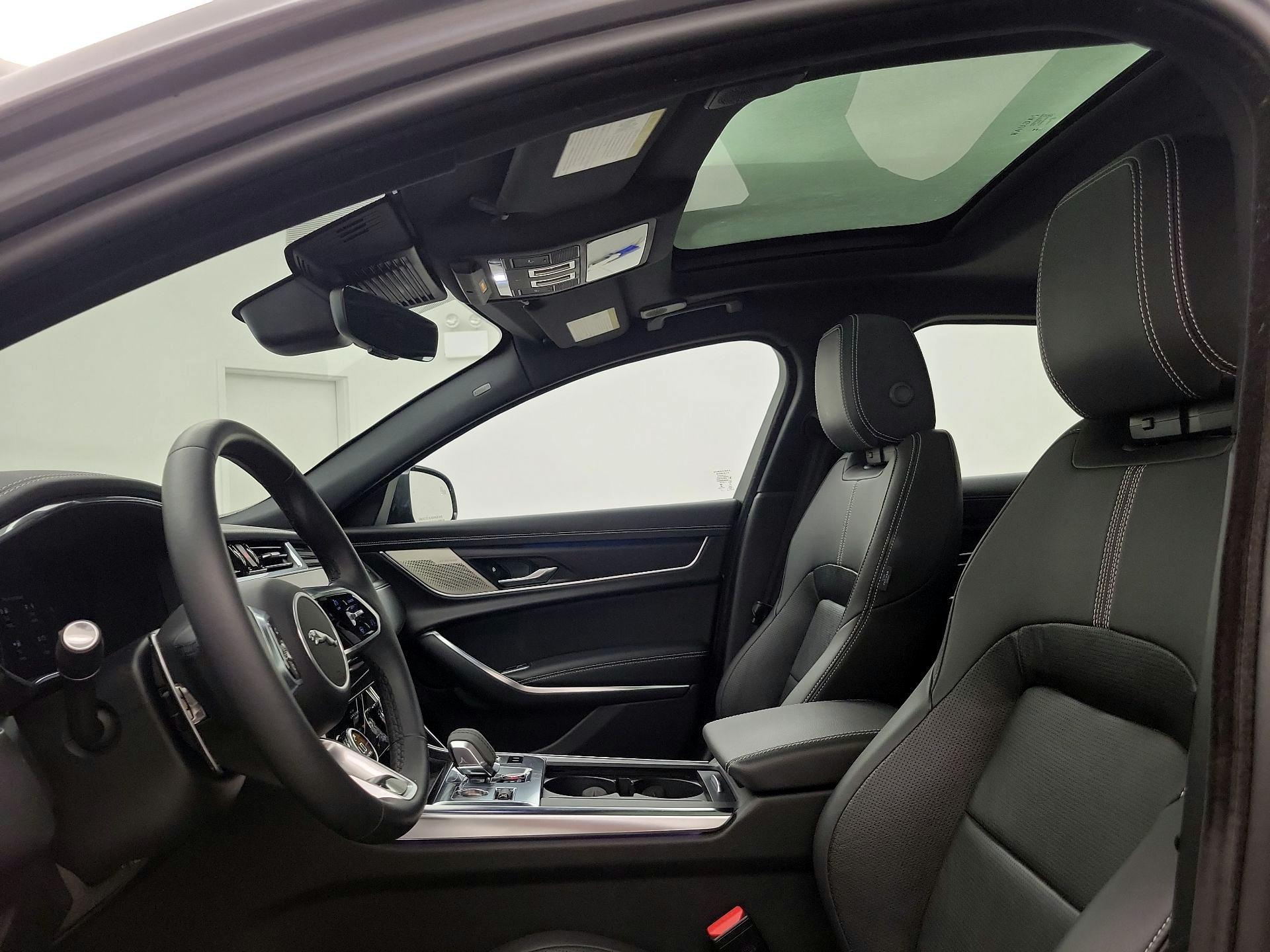 Thumbnail: 2024 Jaguar XF - 20