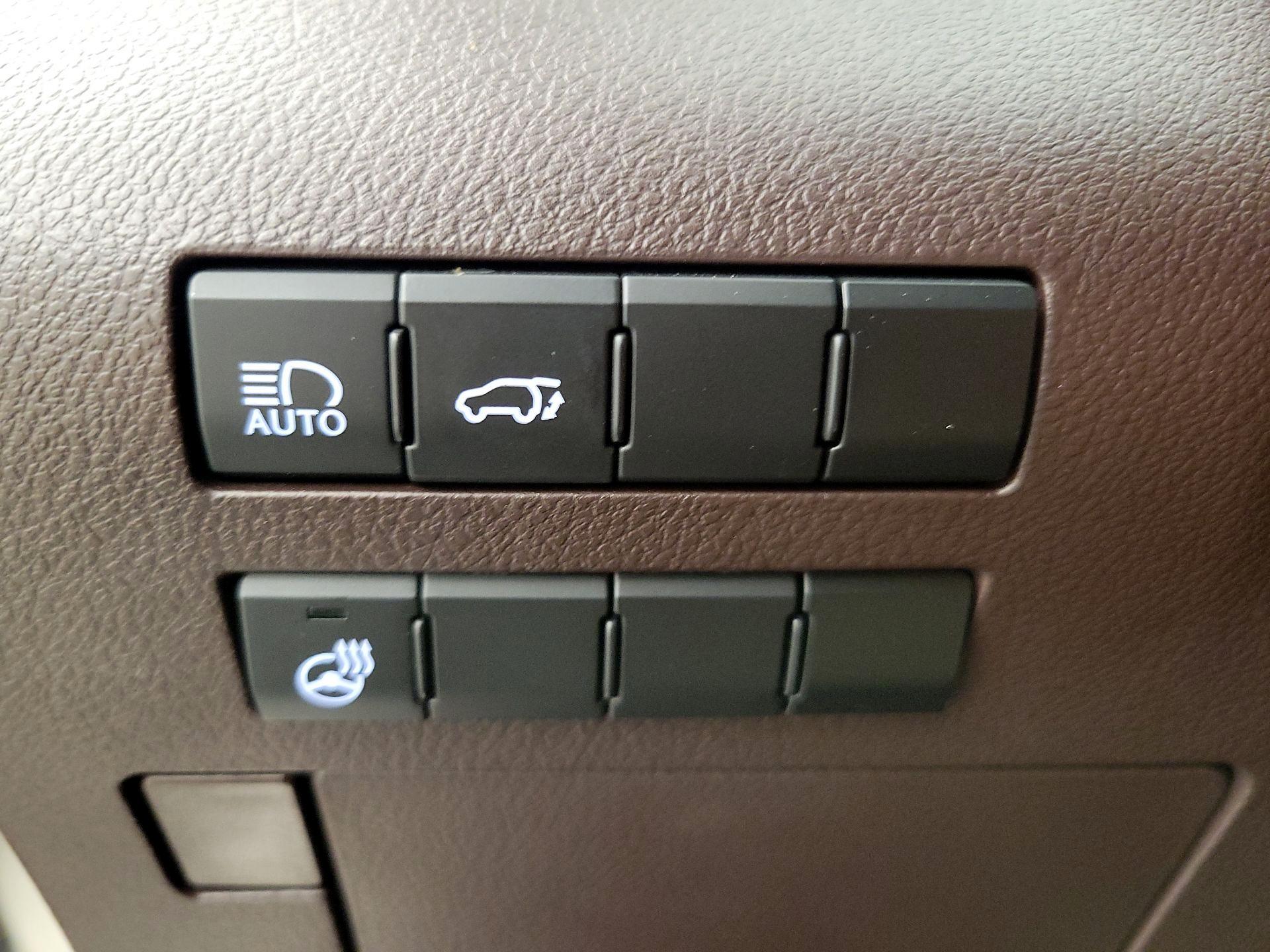 Thumbnail: 2017 Lexus RX - 13