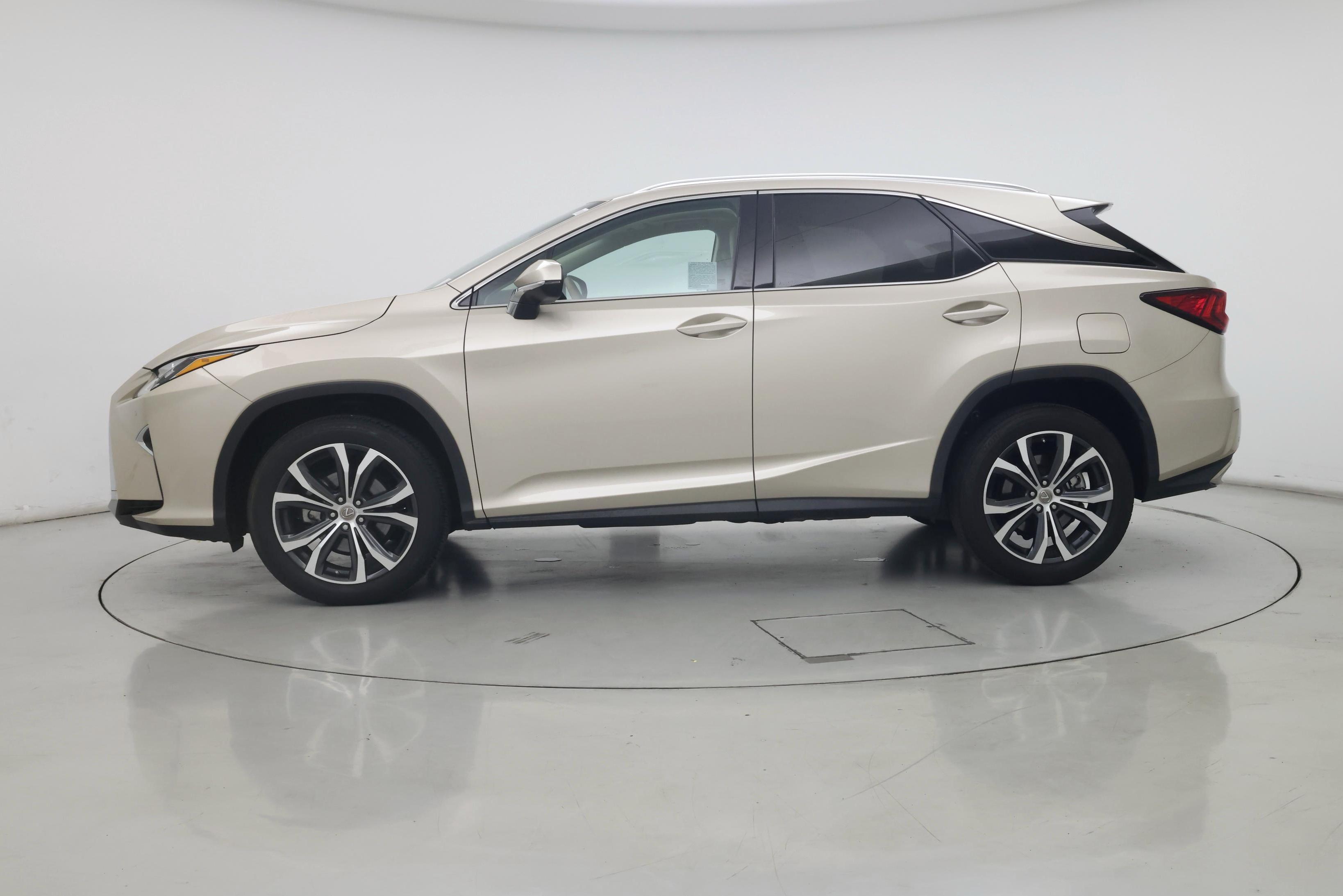 Thumbnail: 2017 Lexus RX - 3