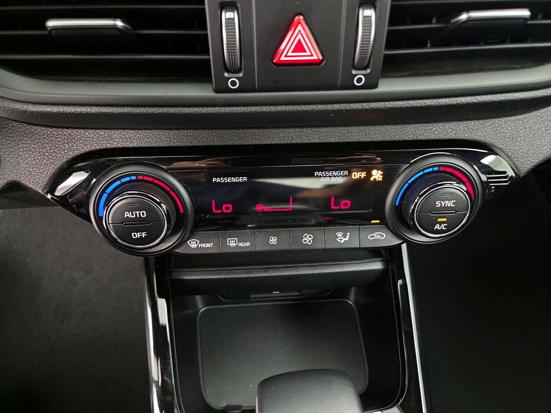 Thumbnail: 2024 Kia Forte - 17