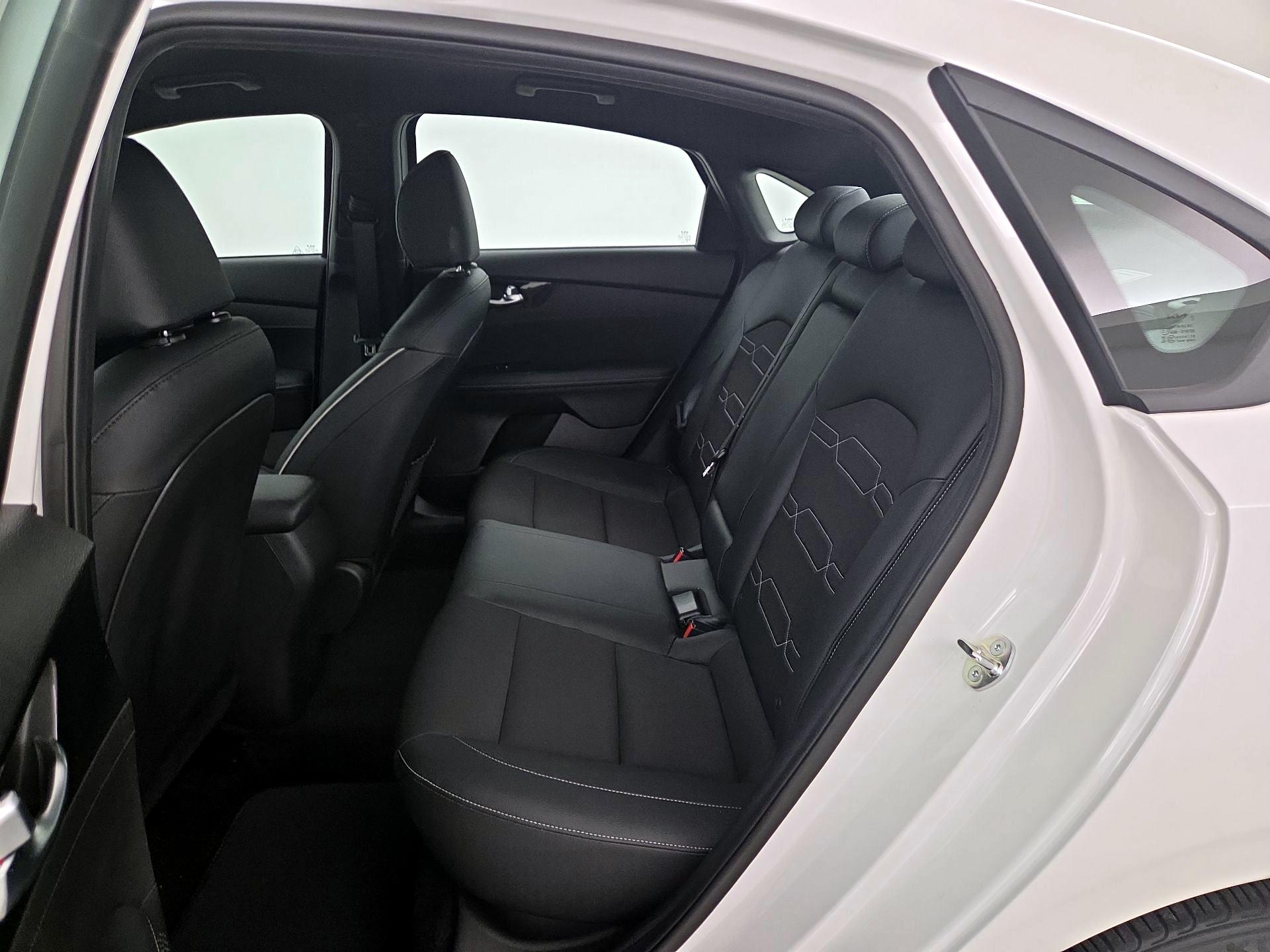 Thumbnail: 2024 Kia Forte - 20