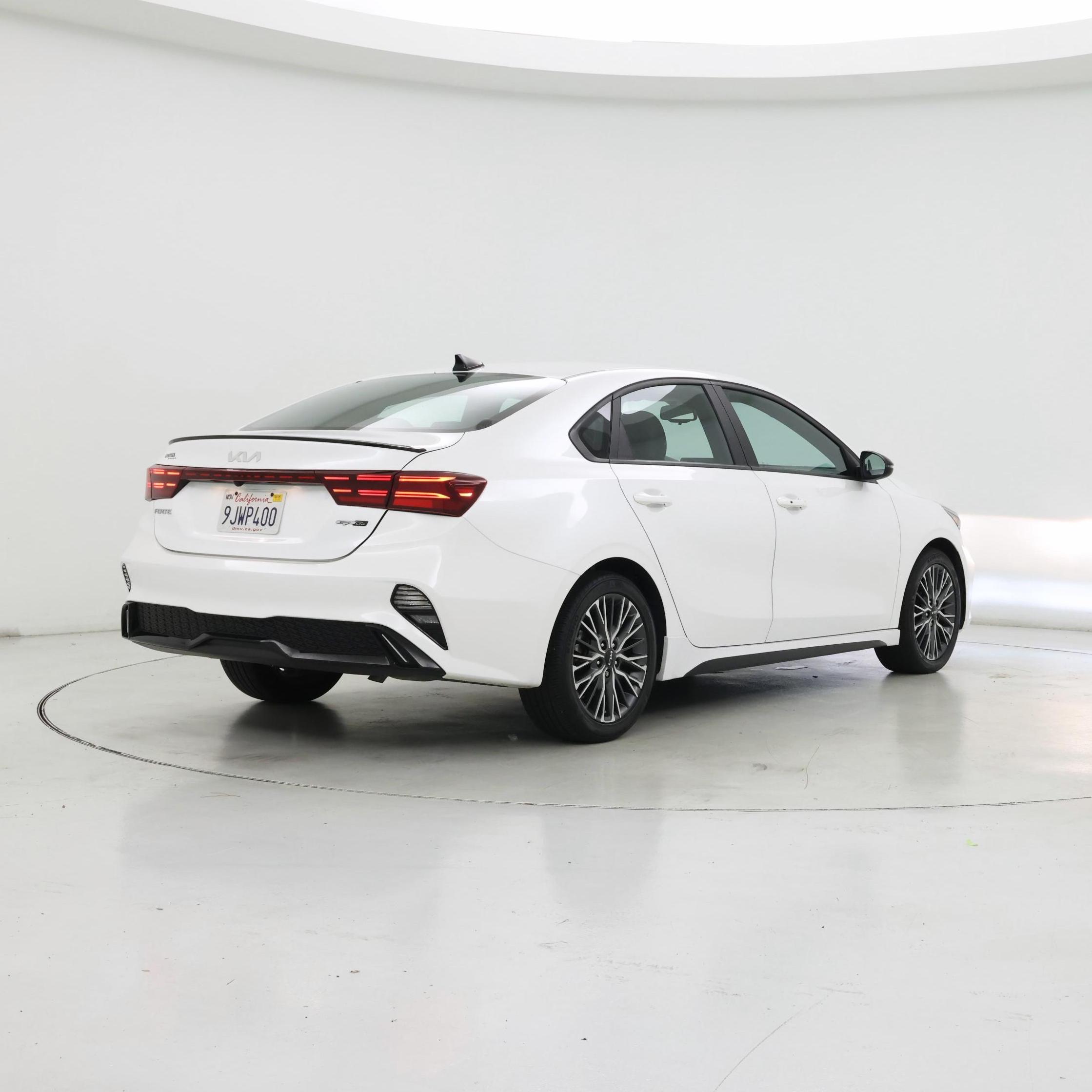 Thumbnail: 2024 Kia Forte - 8