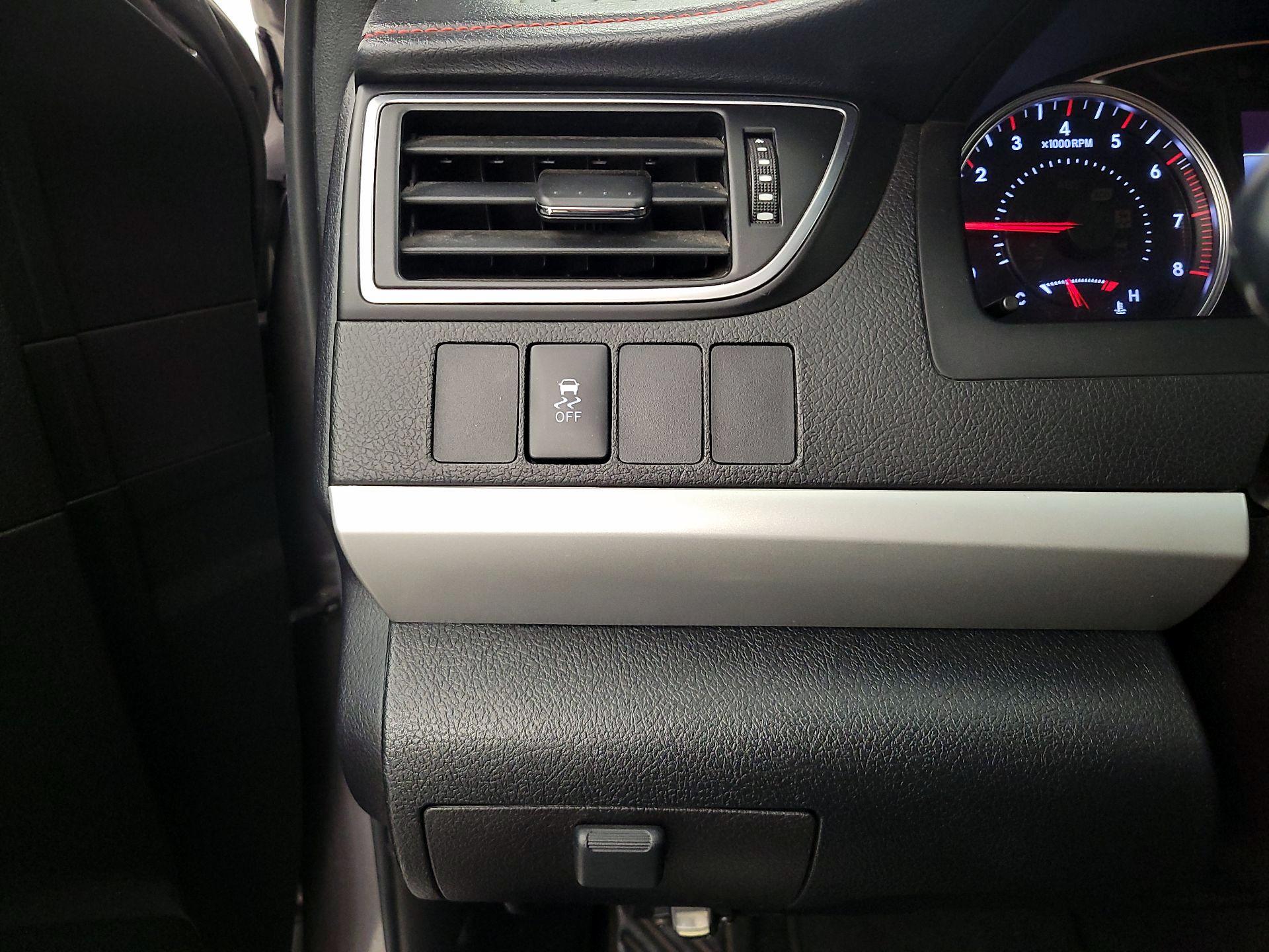 Thumbnail: 2017 Toyota Camry - 13