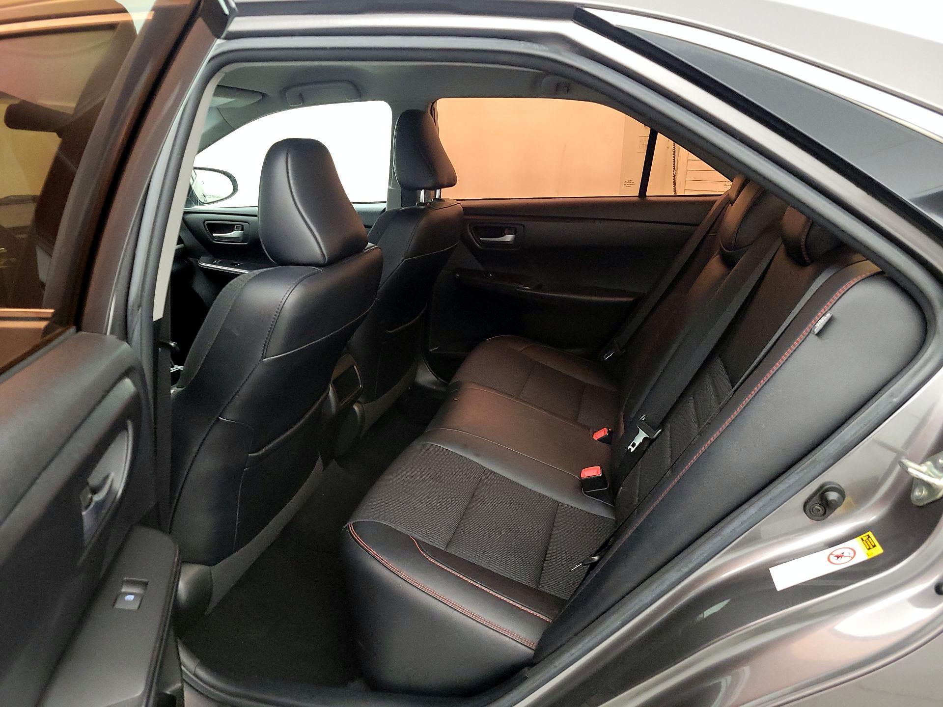 Thumbnail: 2017 Toyota Camry - 19