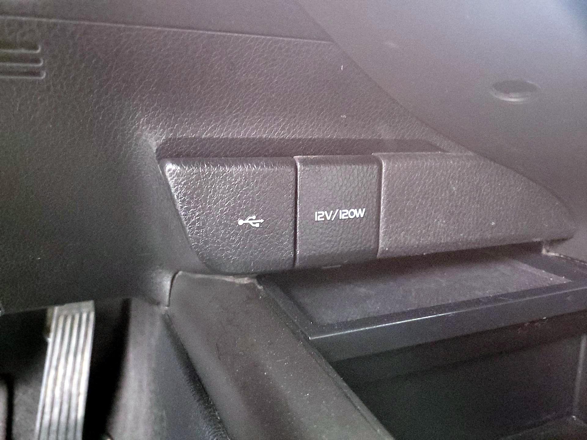 Thumbnail: 2021 Toyota Camry - 18