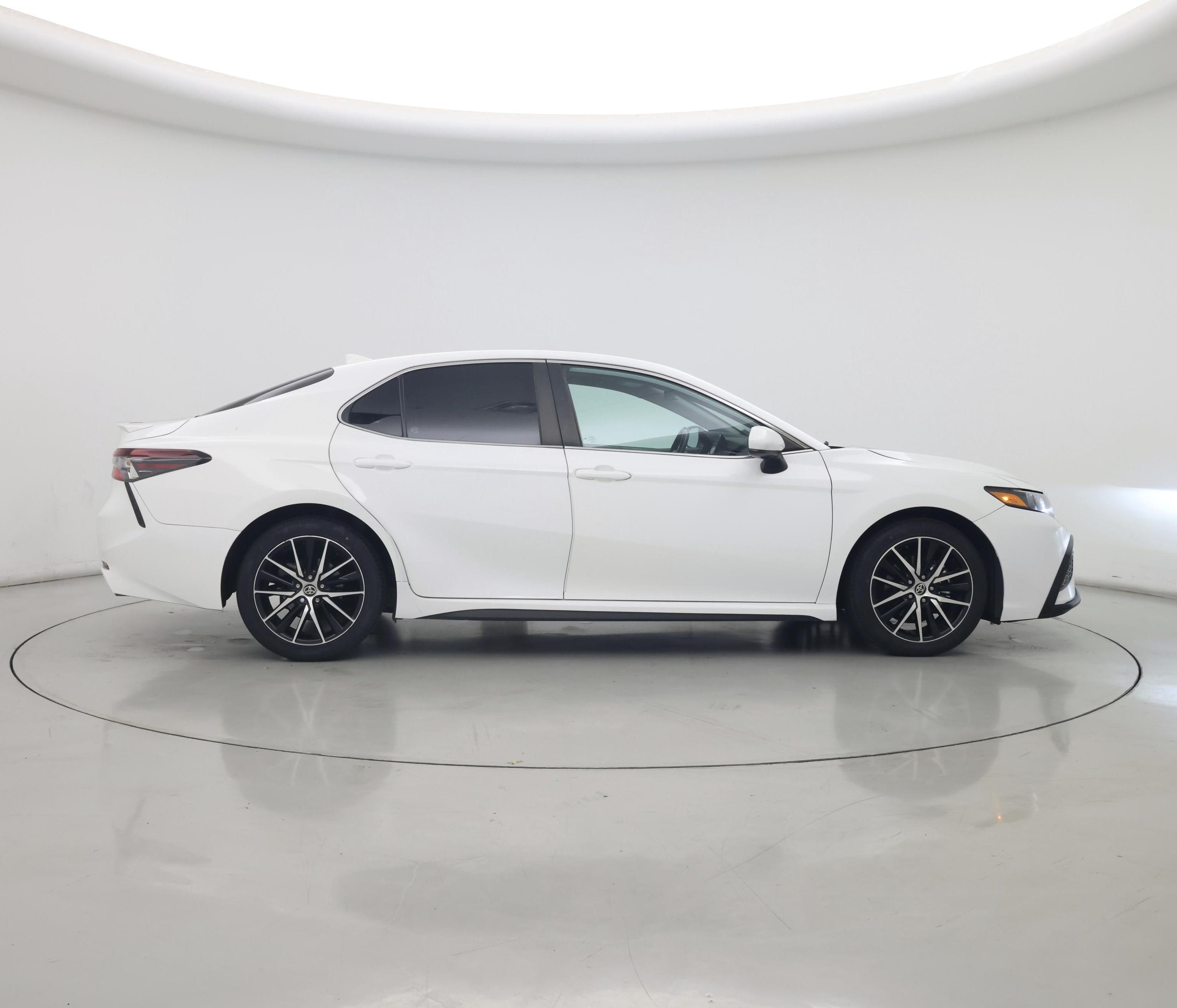 Thumbnail: 2021 Toyota Camry - 7