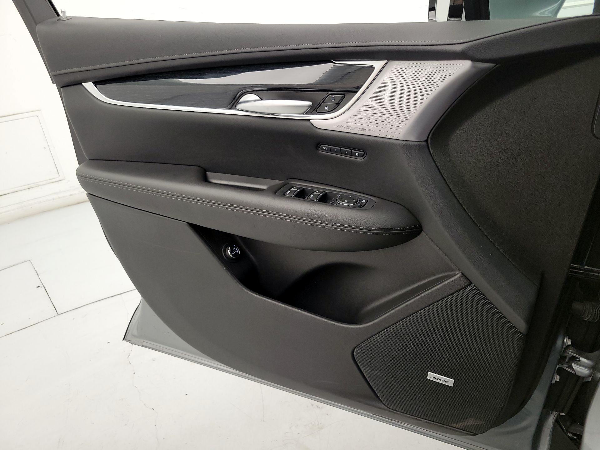 Thumbnail: 2025 Cadillac XT5 - 12