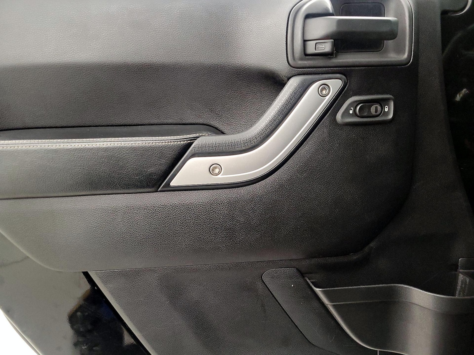 2015 Jeep Wrangler Unlimited Sport - Photo 13