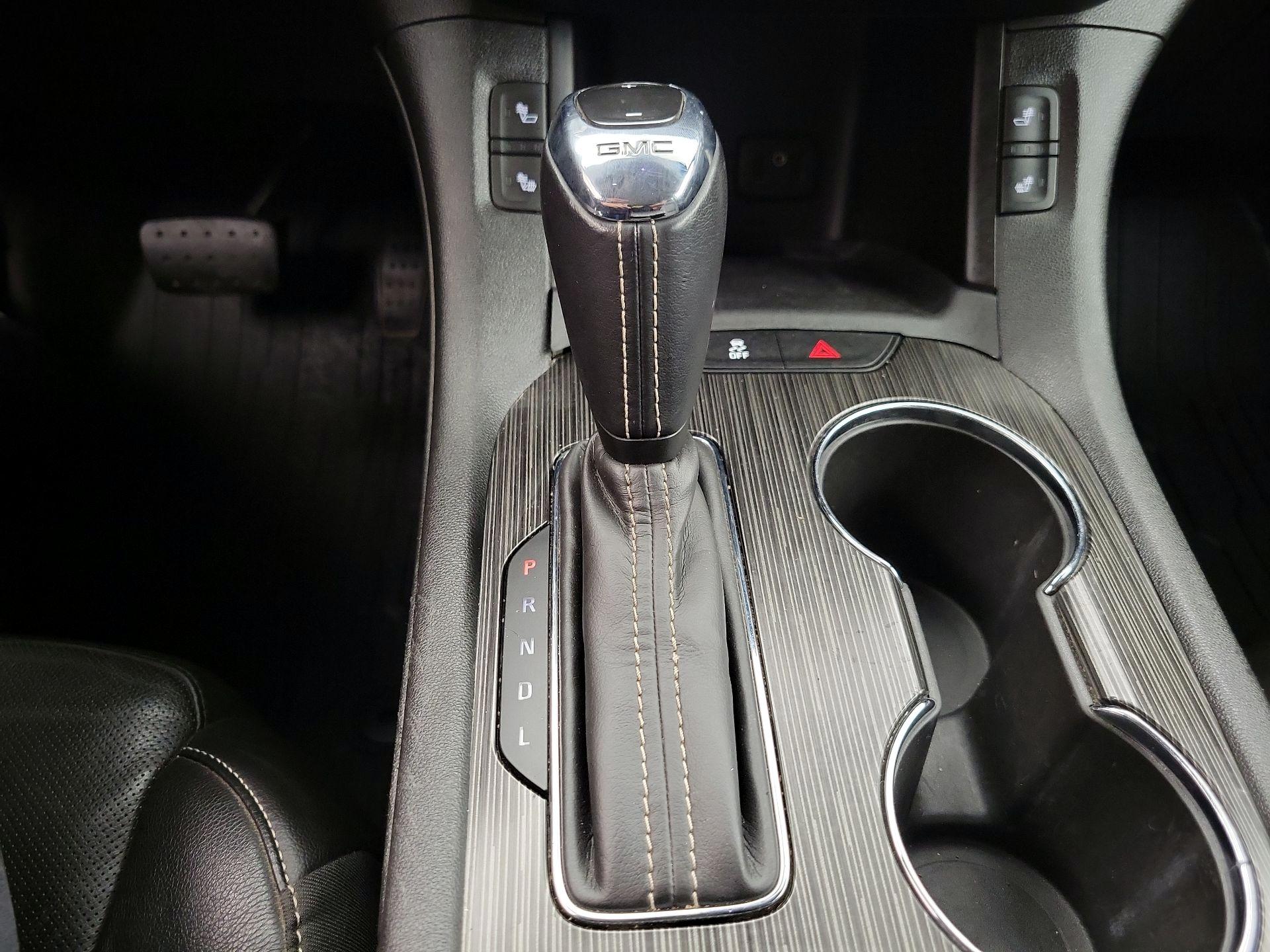 Thumbnail: 2019 GMC Acadia - 17