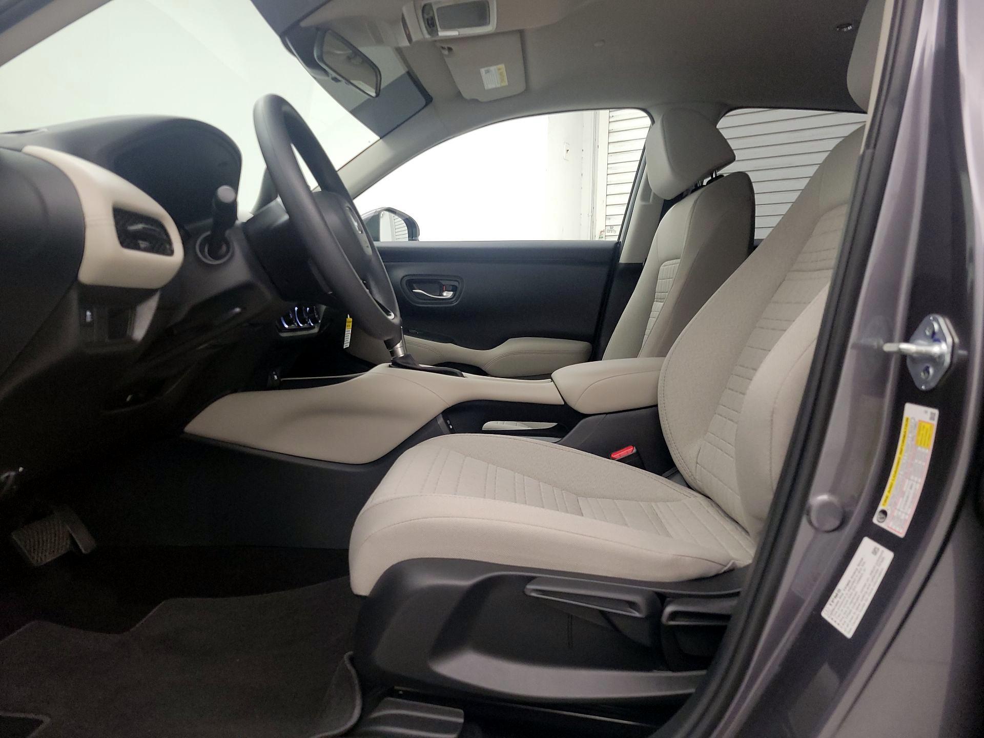 Thumbnail: 2025 Honda HR-V - 11