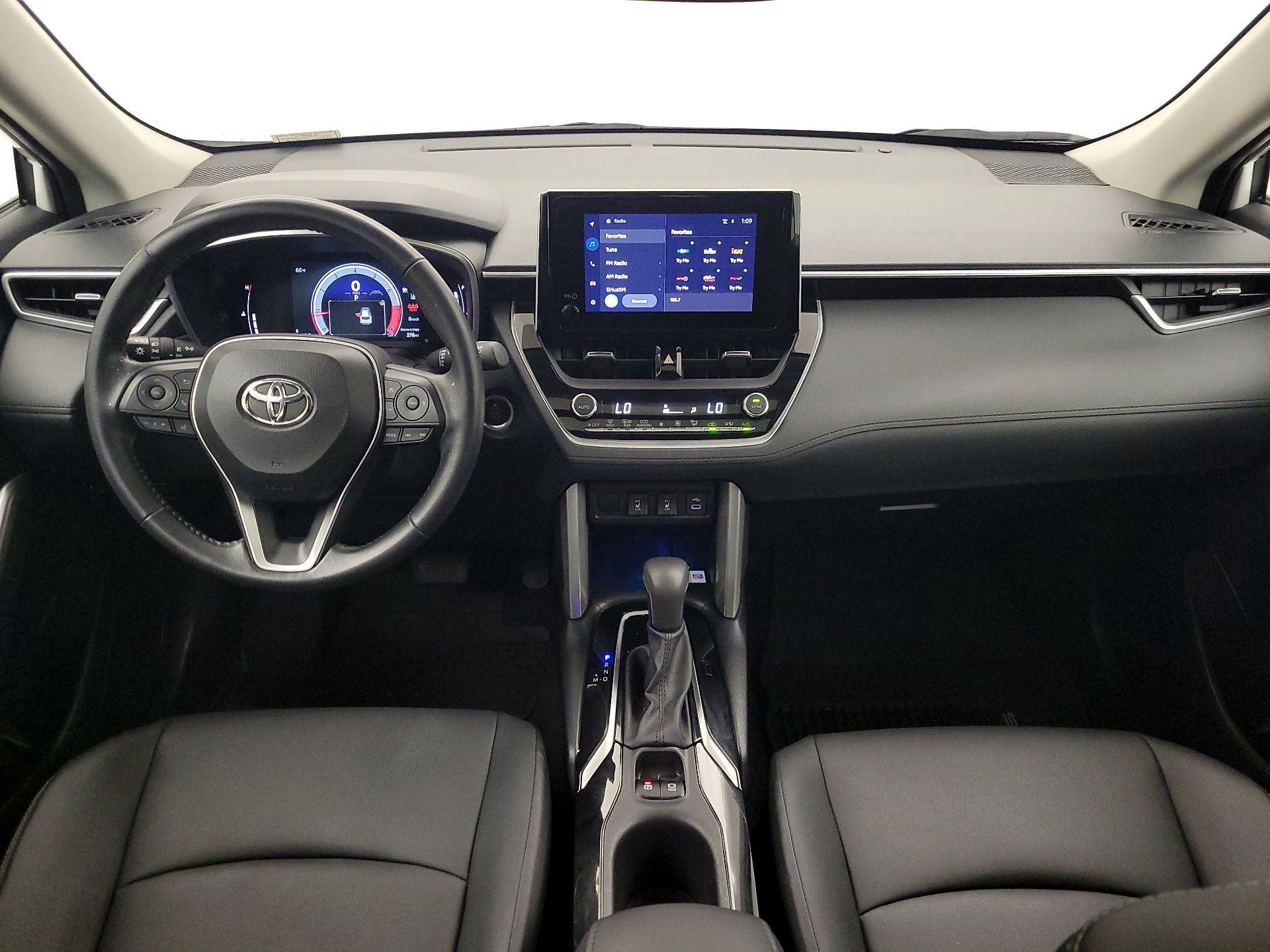 Thumbnail: 2023 Toyota Corolla Cross - 9