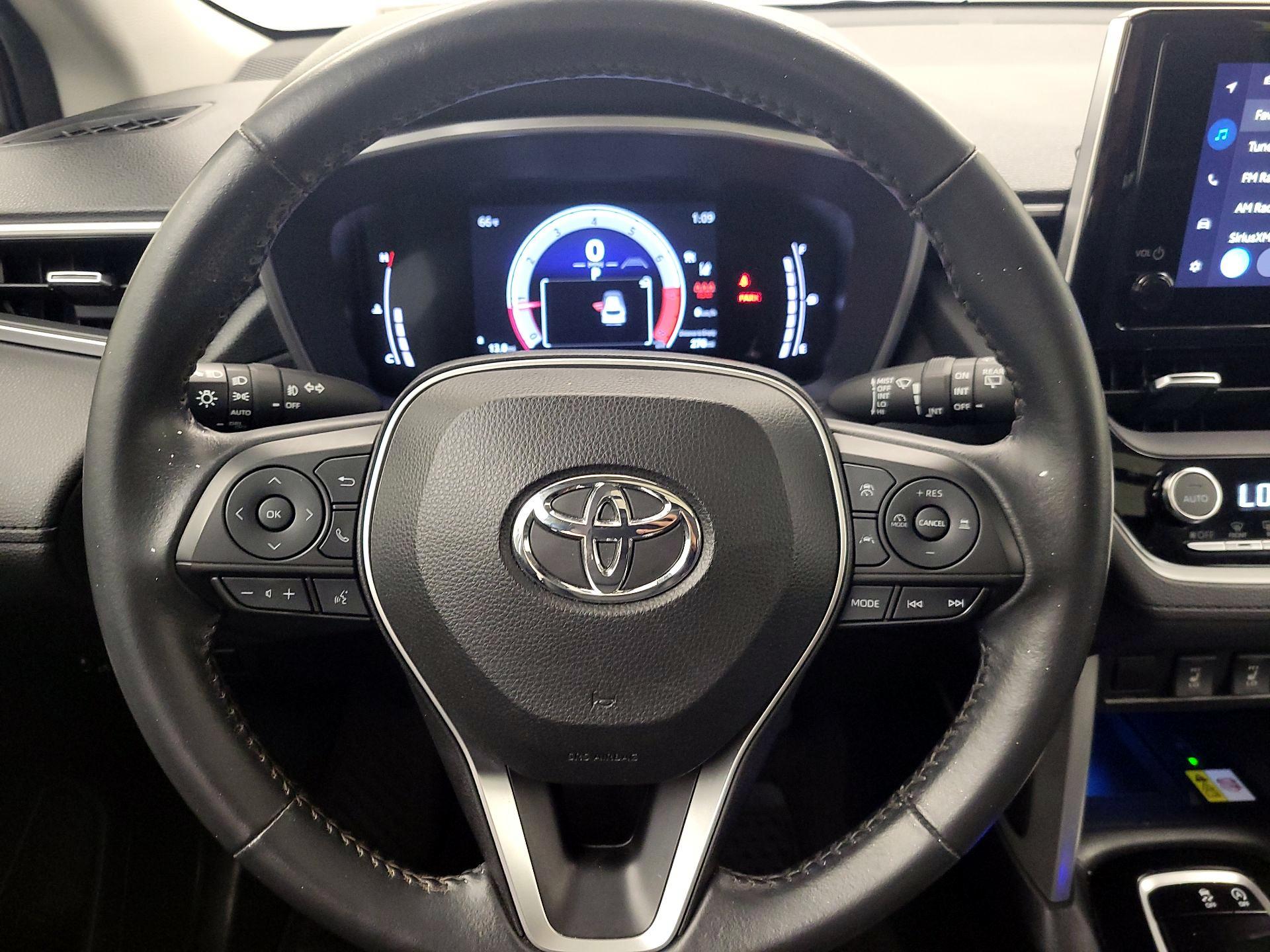 Thumbnail: 2023 Toyota Corolla Cross - 10