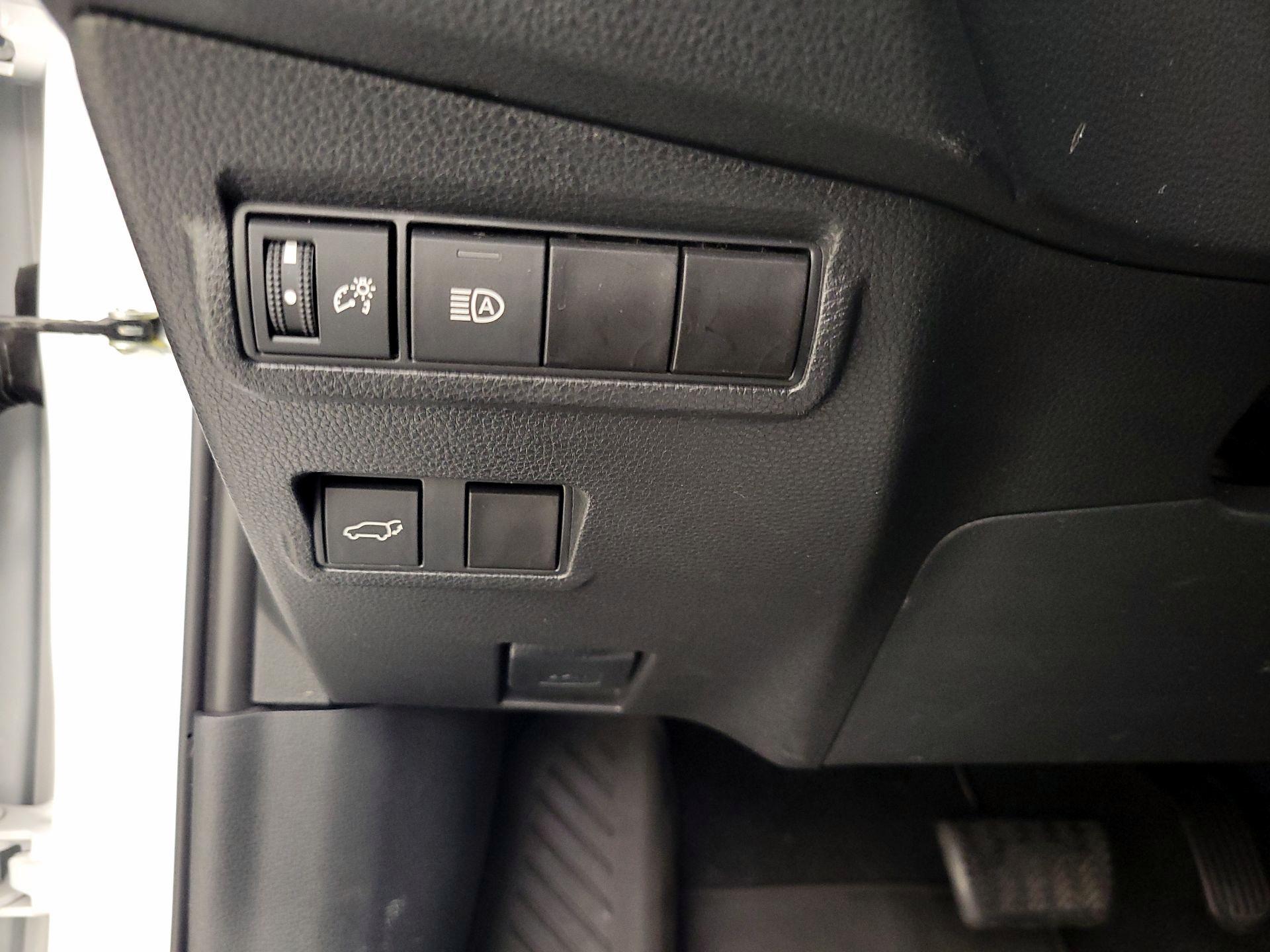 Thumbnail: 2023 Toyota Corolla Cross - 13