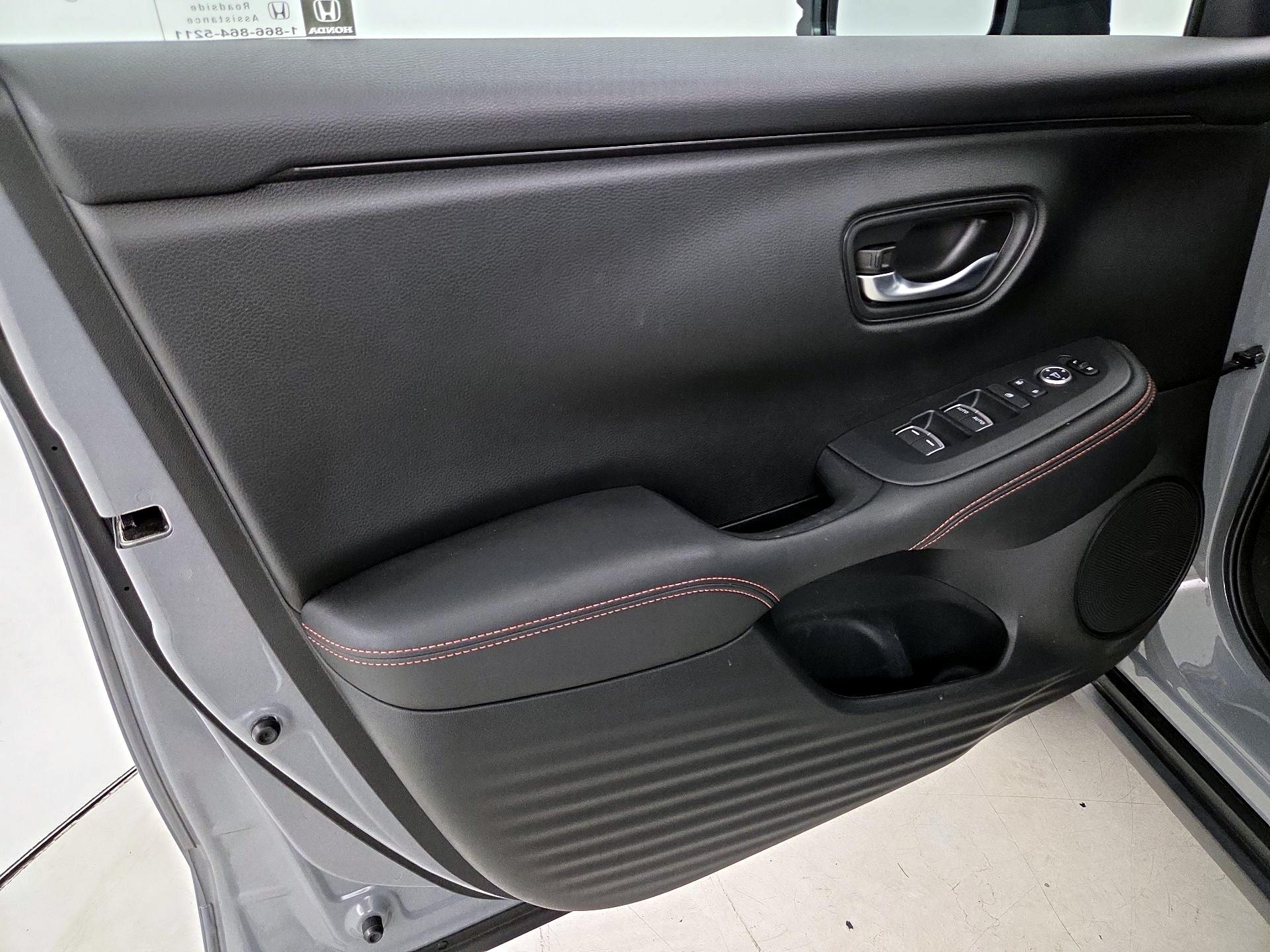 Thumbnail: 2025 Honda HR-V - 12