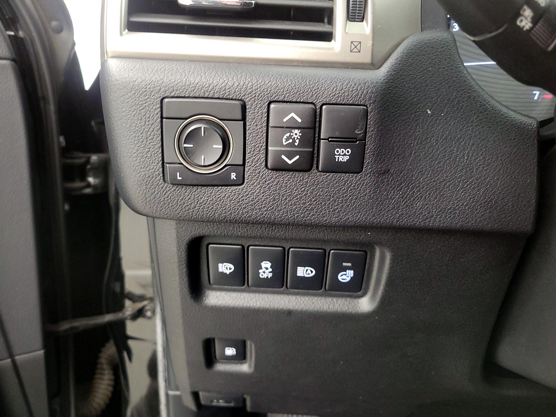 Thumbnail: 2021 Lexus GX - 13