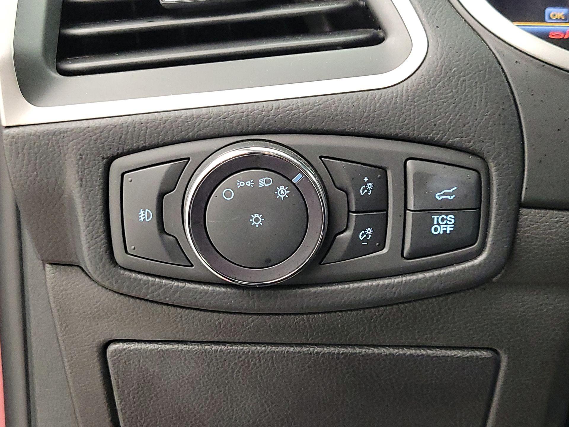 Thumbnail: 2020 Ford Edge - 13