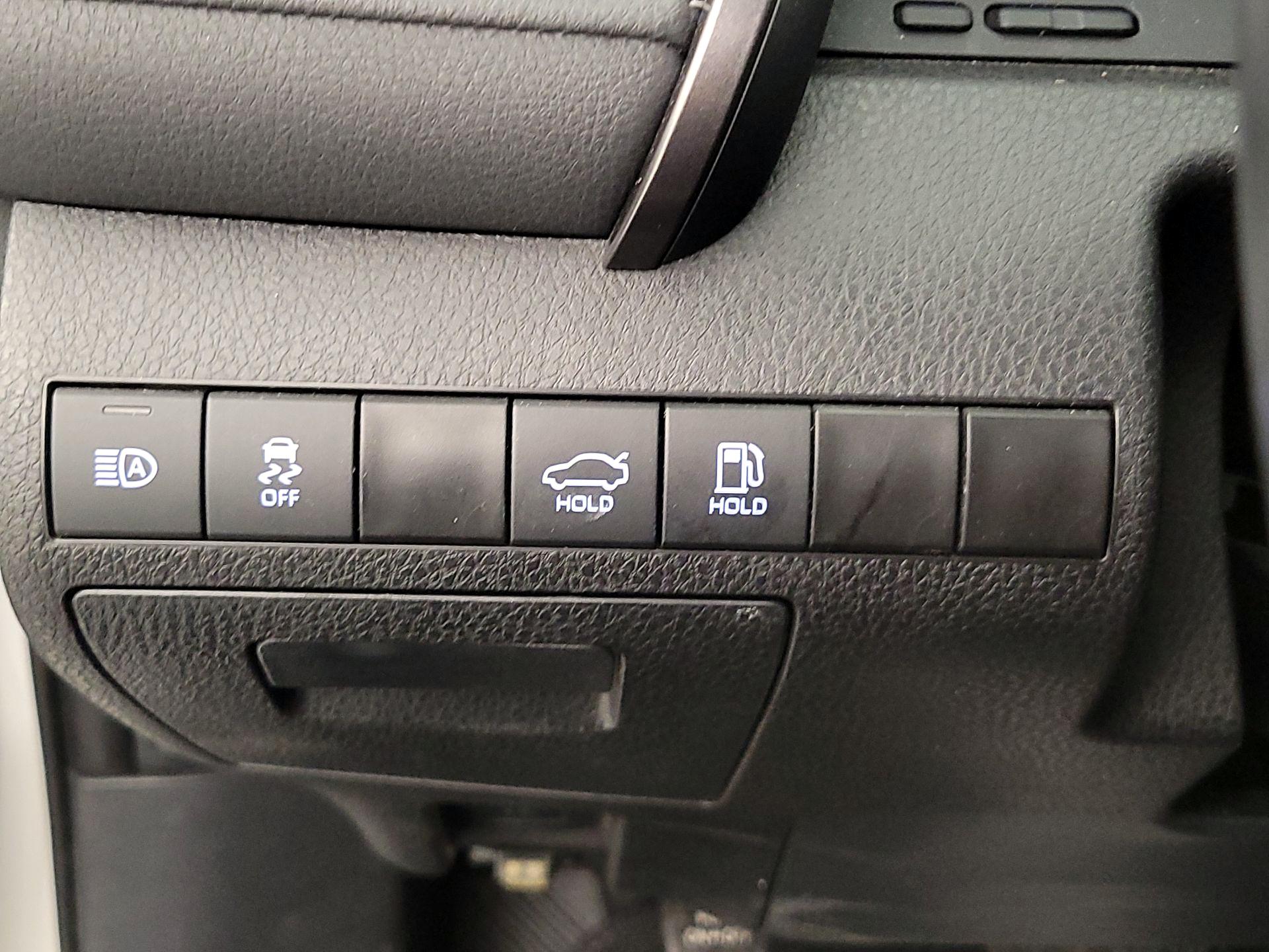 Thumbnail: 2023 Toyota Camry - 13