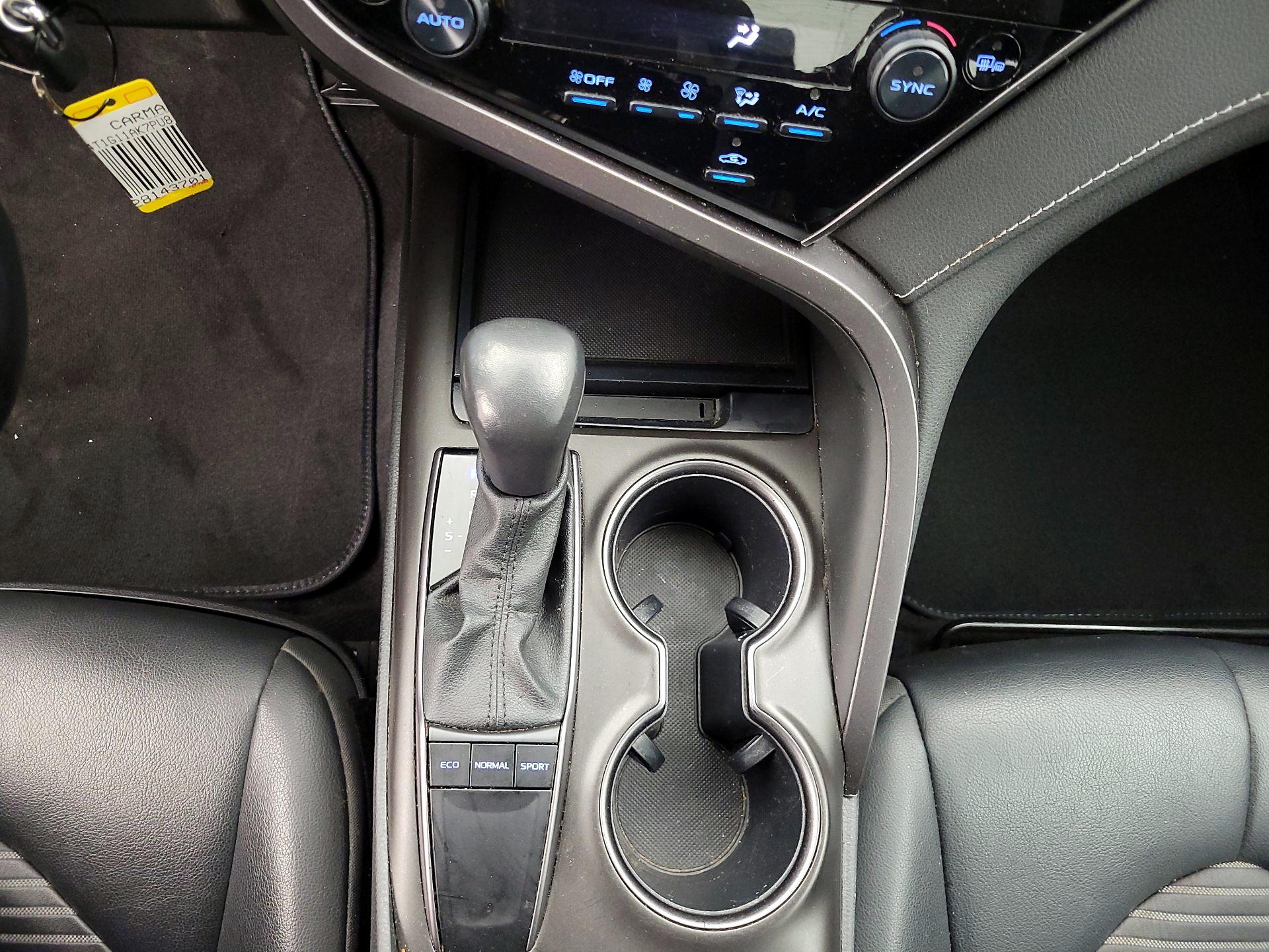 Thumbnail: 2023 Toyota Camry - 17