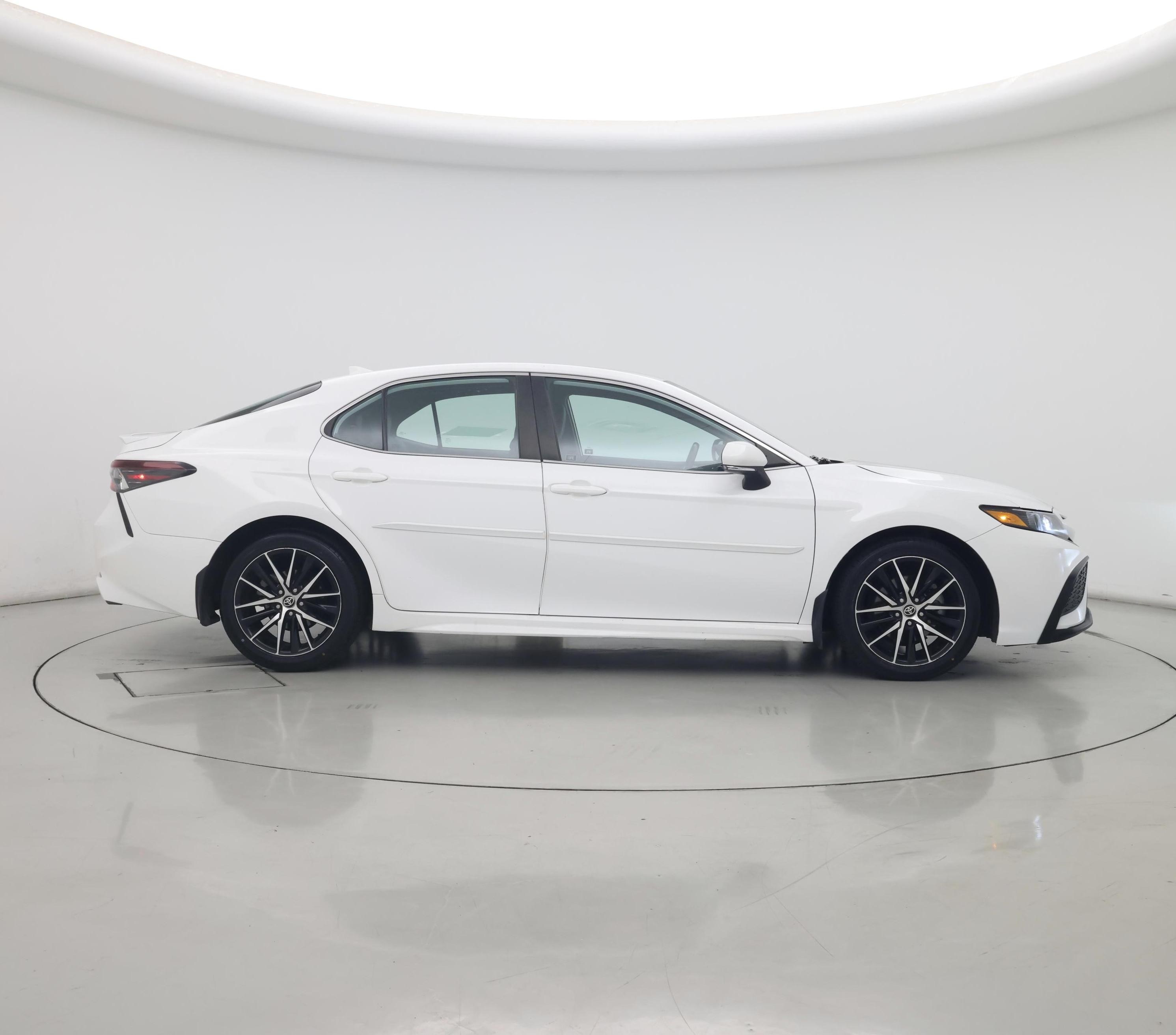 Thumbnail: 2023 Toyota Camry - 7