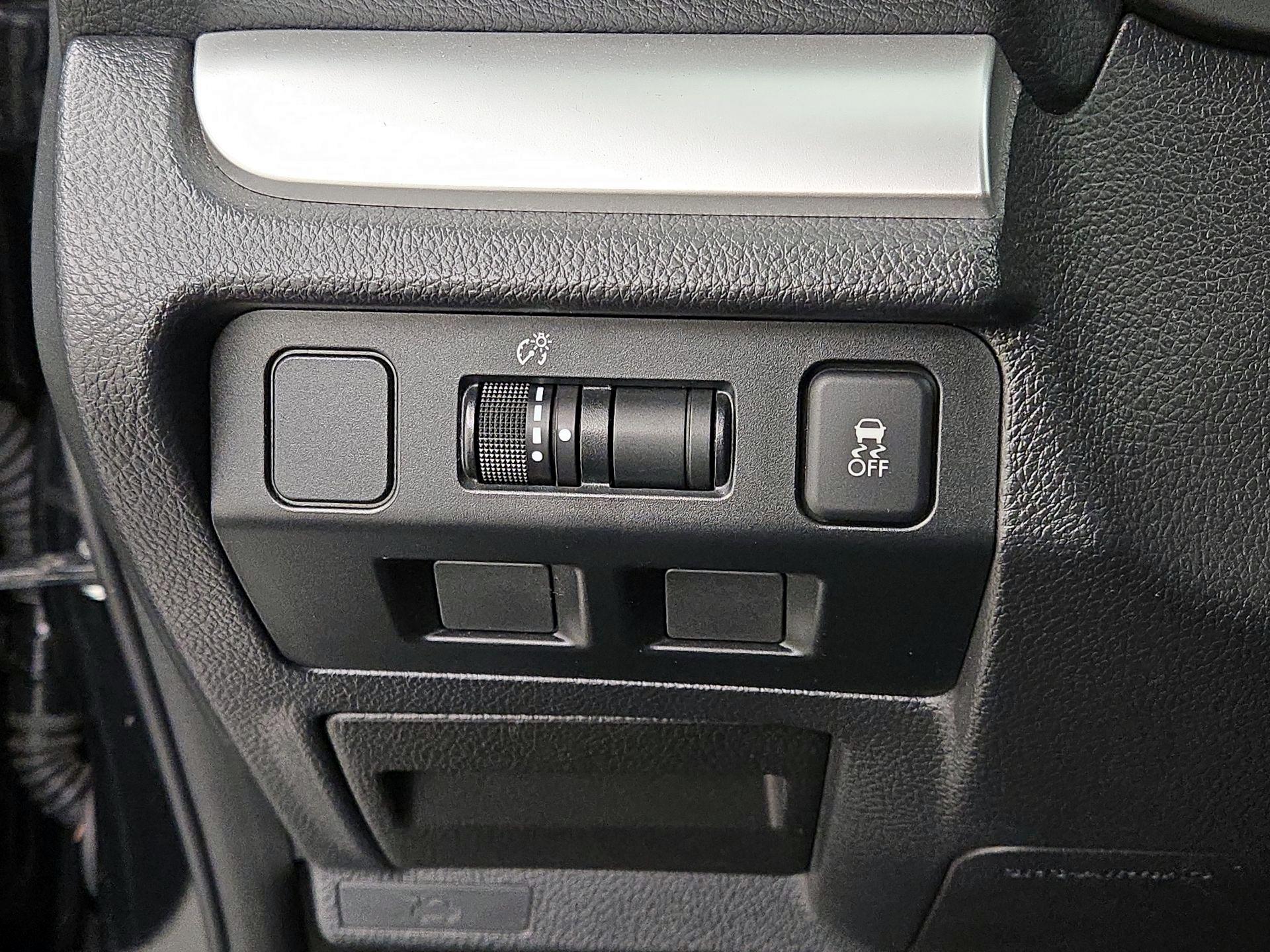 Thumbnail: 2015 Subaru Impreza - 13