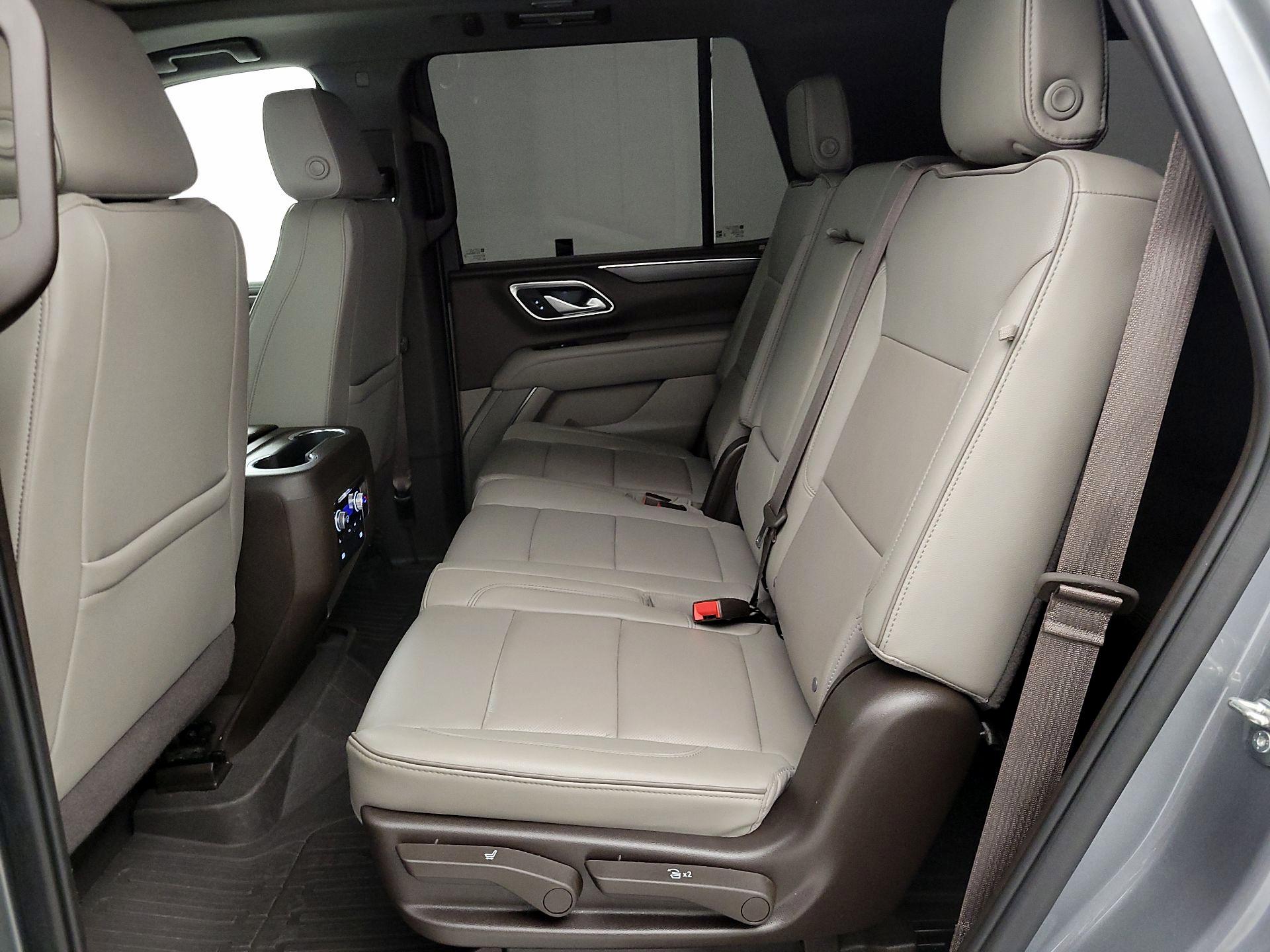 Thumbnail: 2022 GMC Yukon - 19