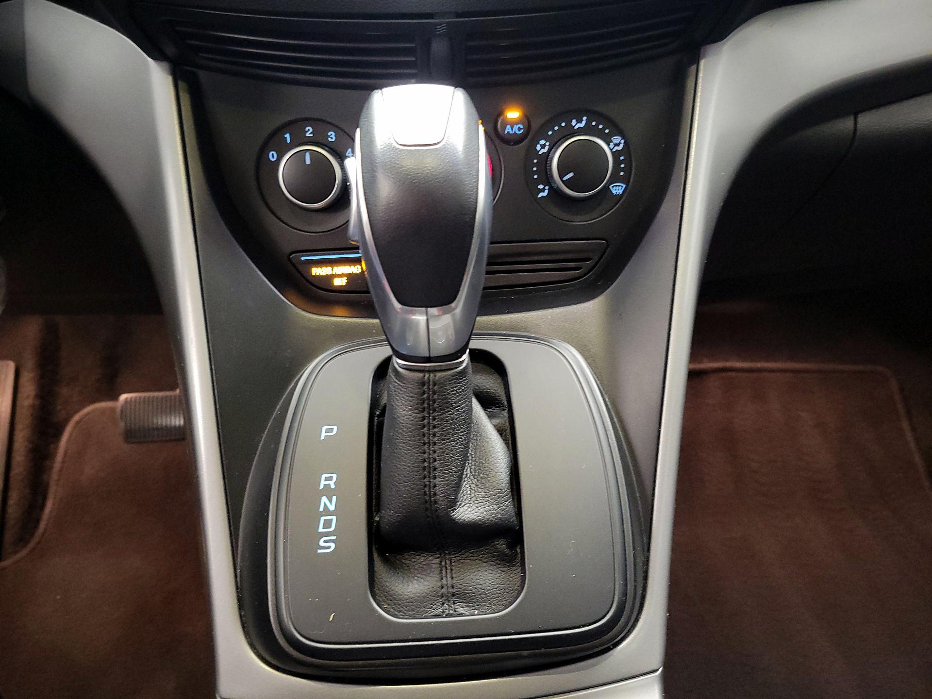 Thumbnail: 2016 Ford Escape - 17