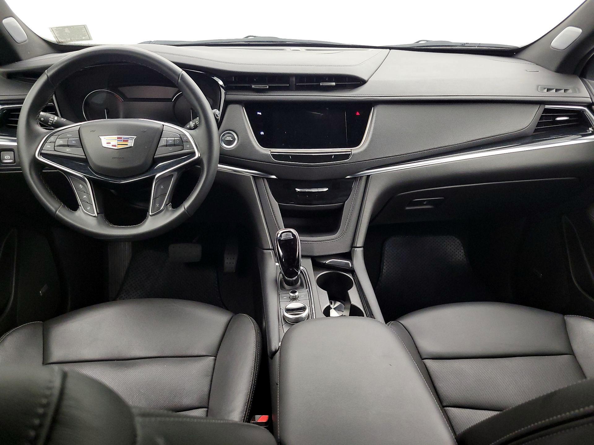 Thumbnail: 2025 Cadillac XT5 - 9